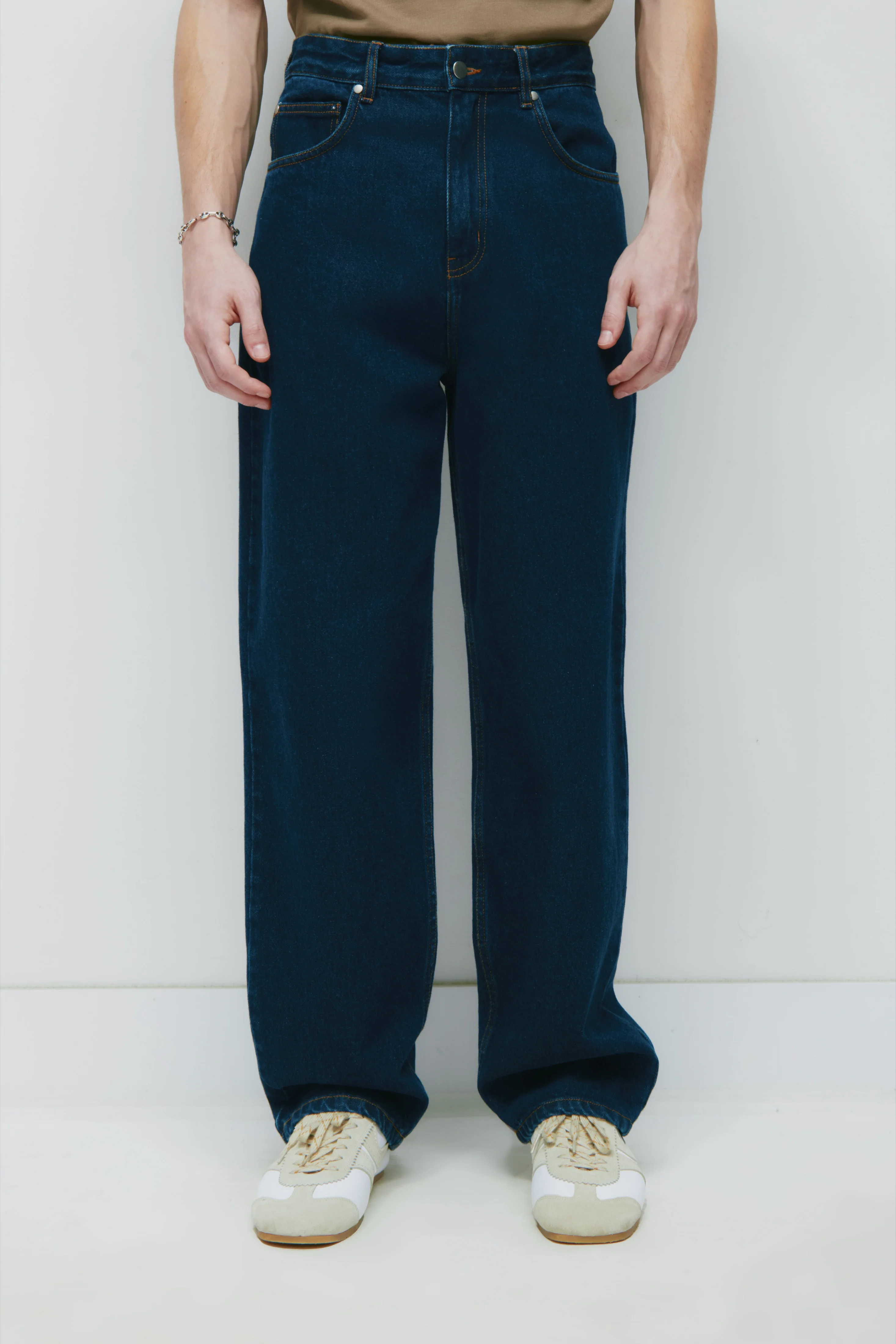 Antifit Denim in Dark Wash - Image 3