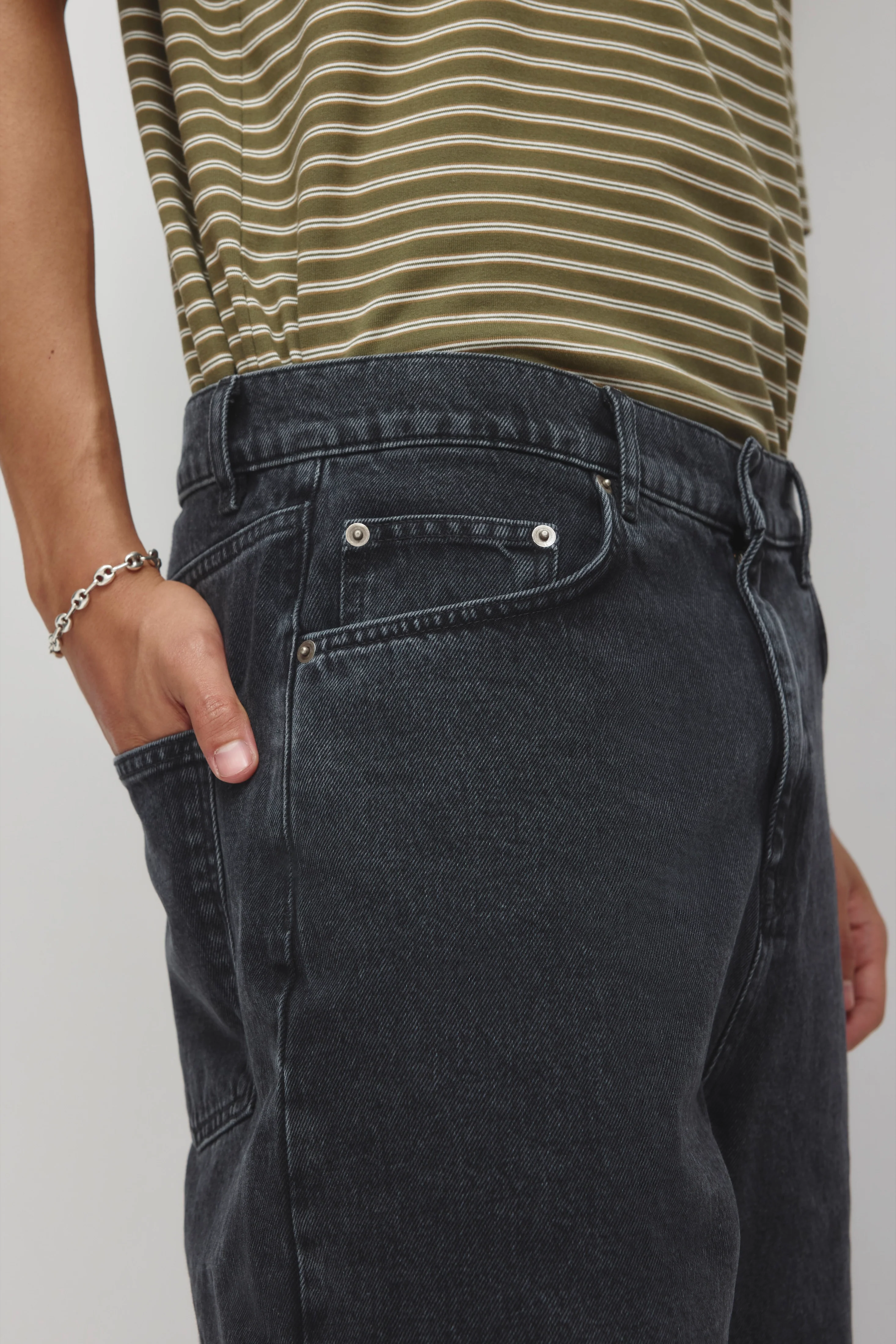 Unisex Antifit Denim Shorts in Washed Black - Image 10