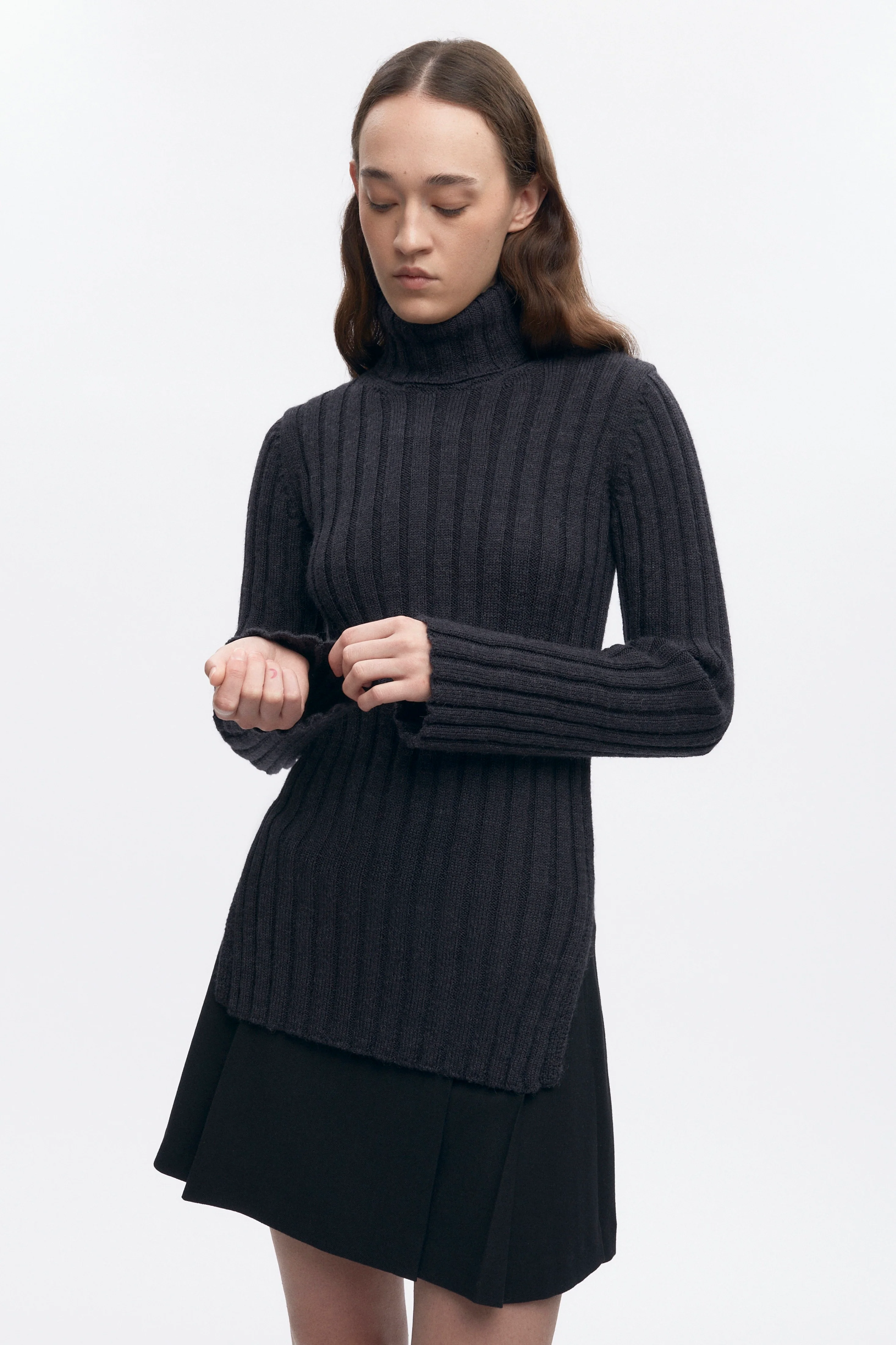Women's 90's Turtleneck in Dark Charcoal - Image 3