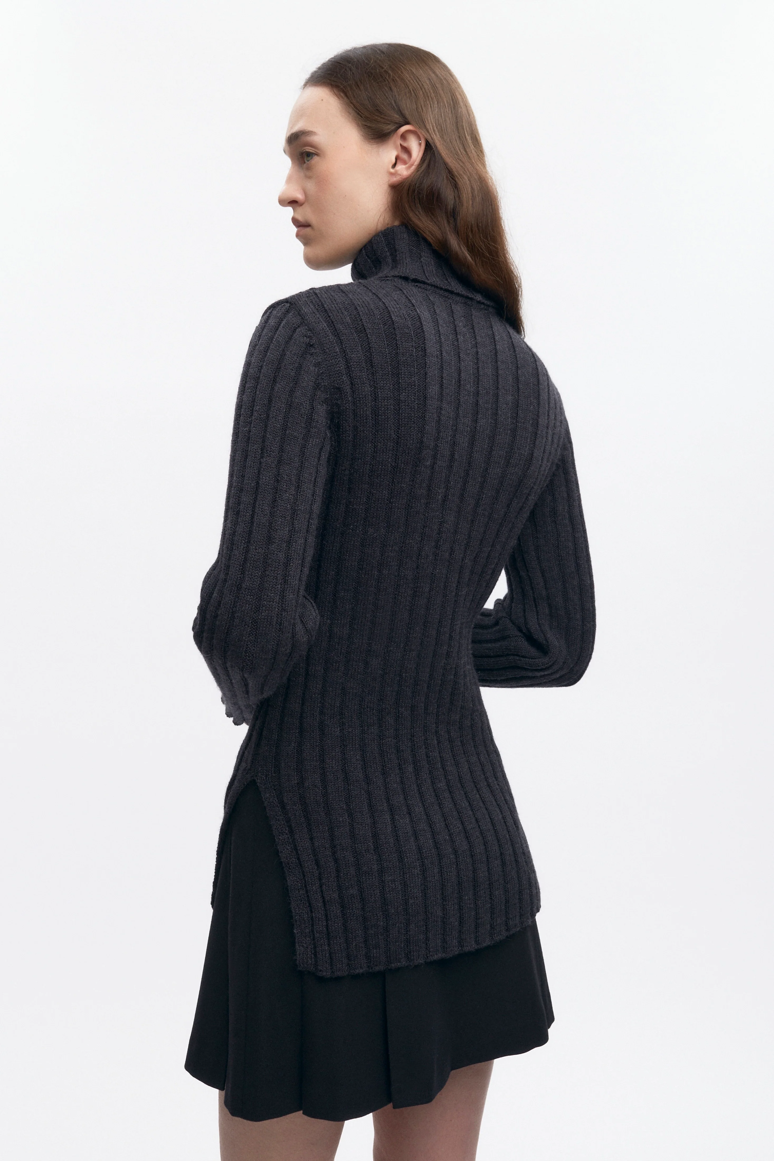Women's 90's Turtleneck in Dark Charcoal - Image 4