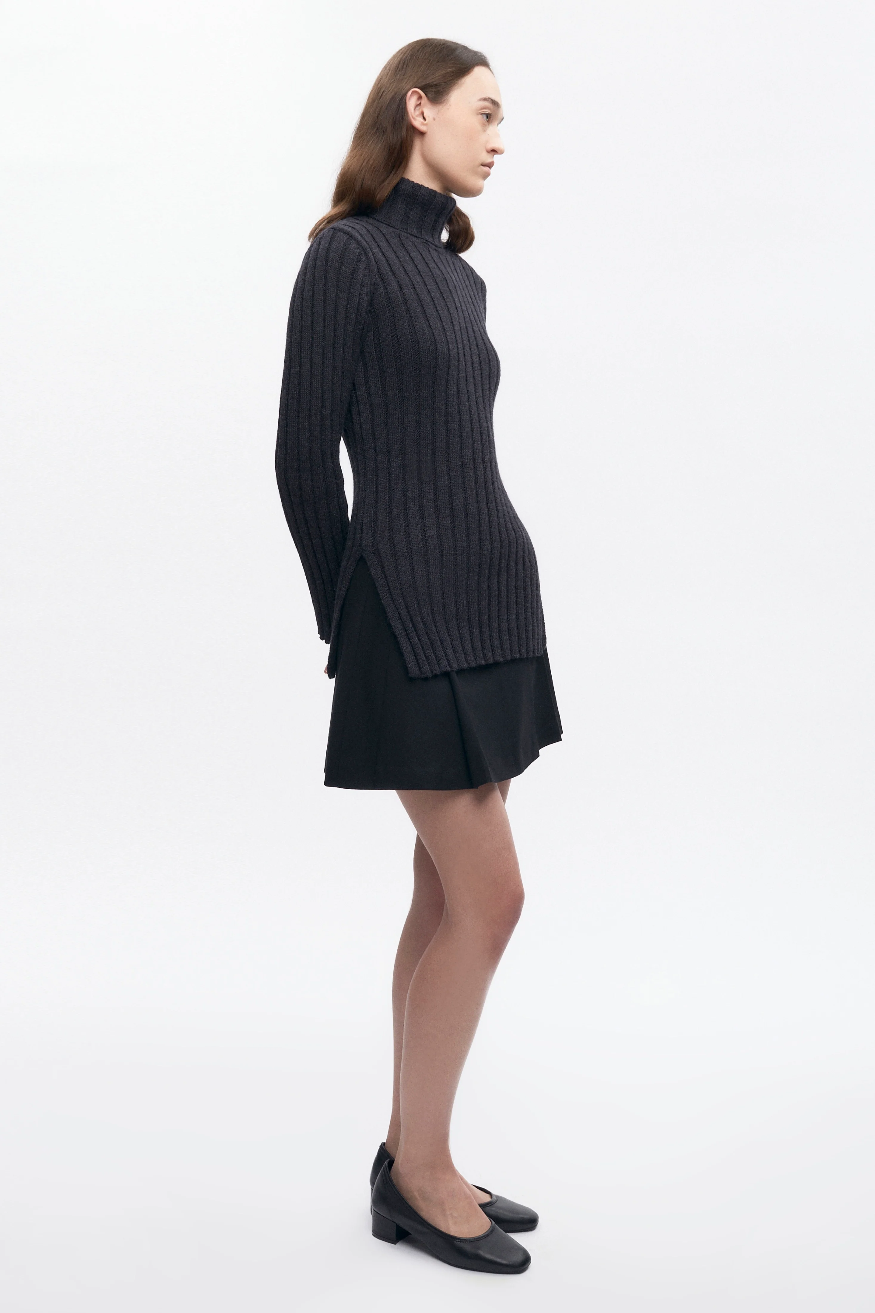 Women's 90's Turtleneck in Dark Charcoal - Image 5