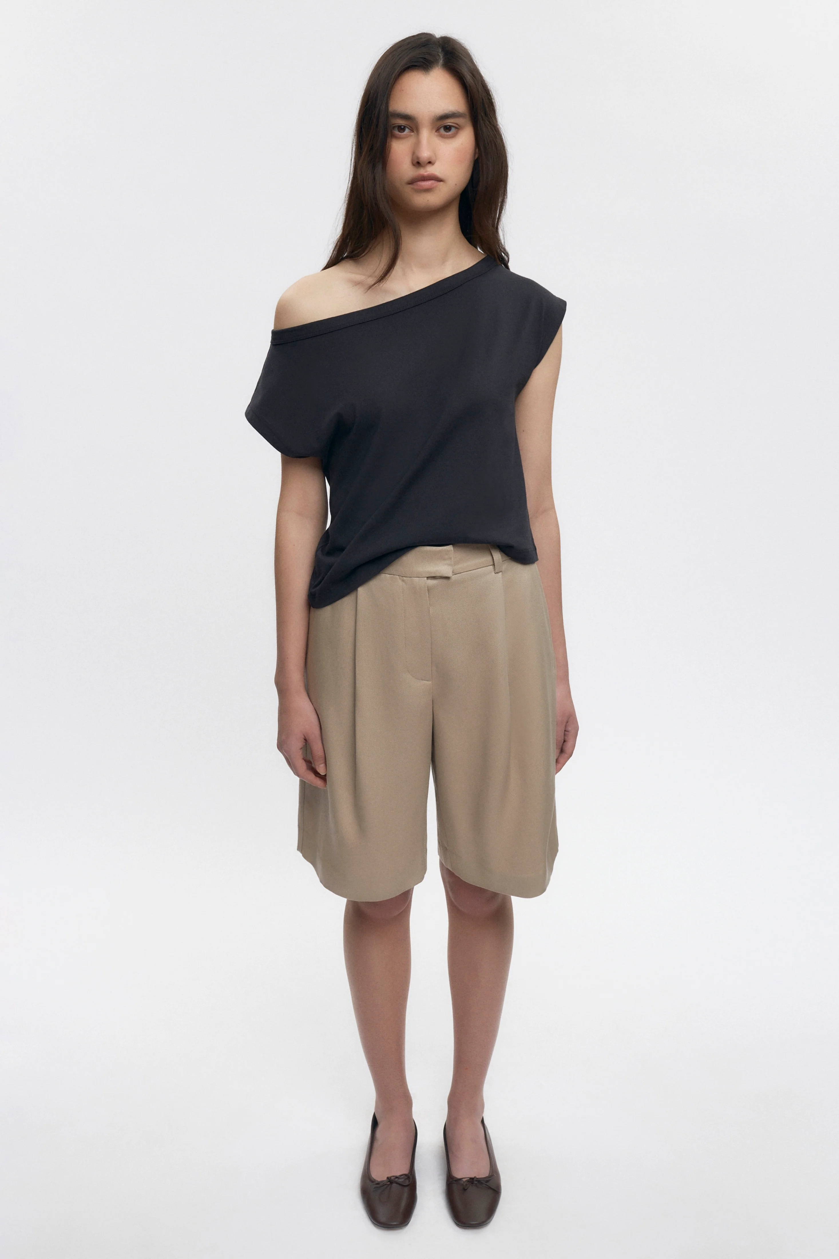Women’s Amun Bermuda in Fog