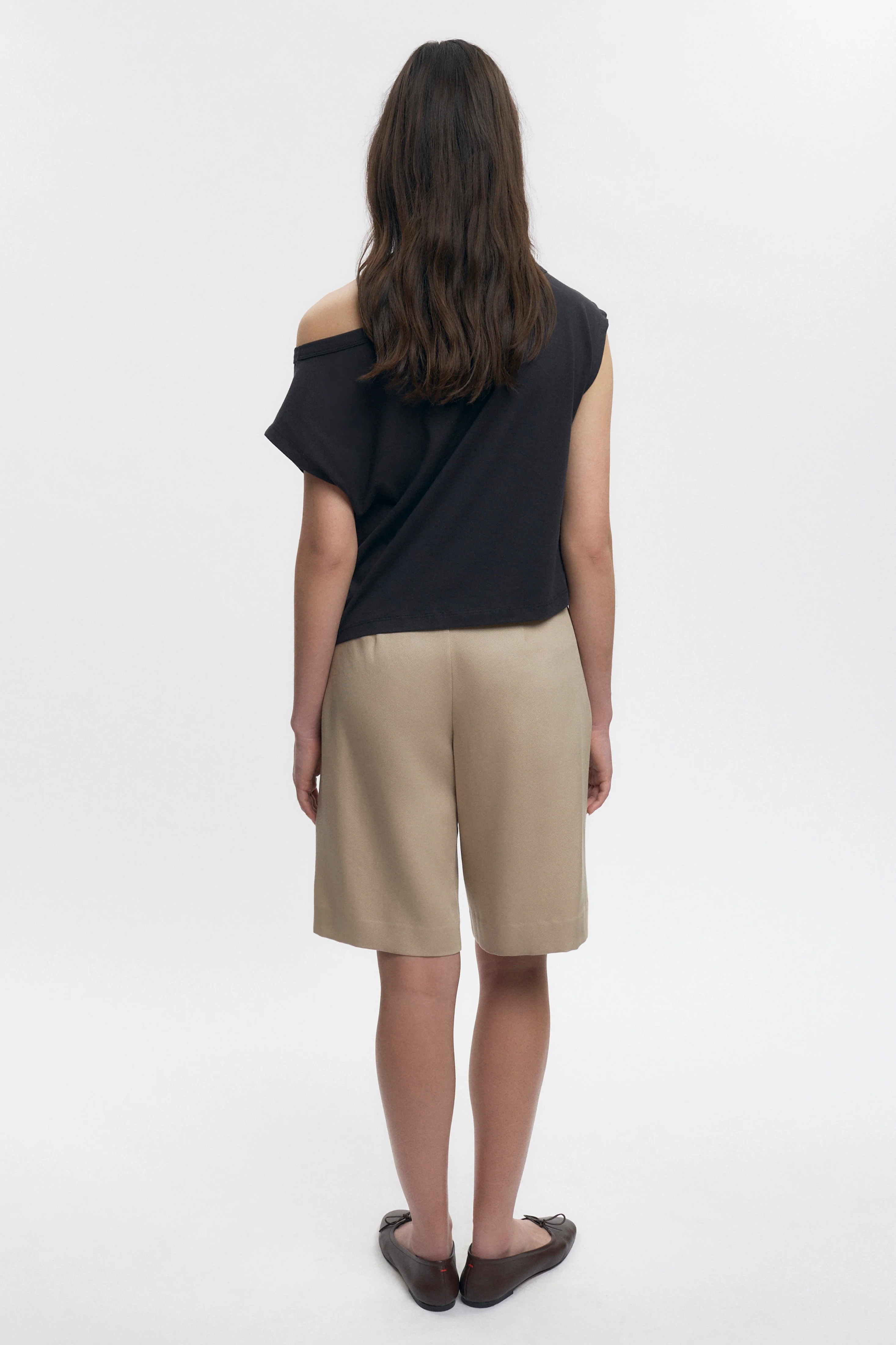 Women’s Amun Bermuda in Fog - Image 4