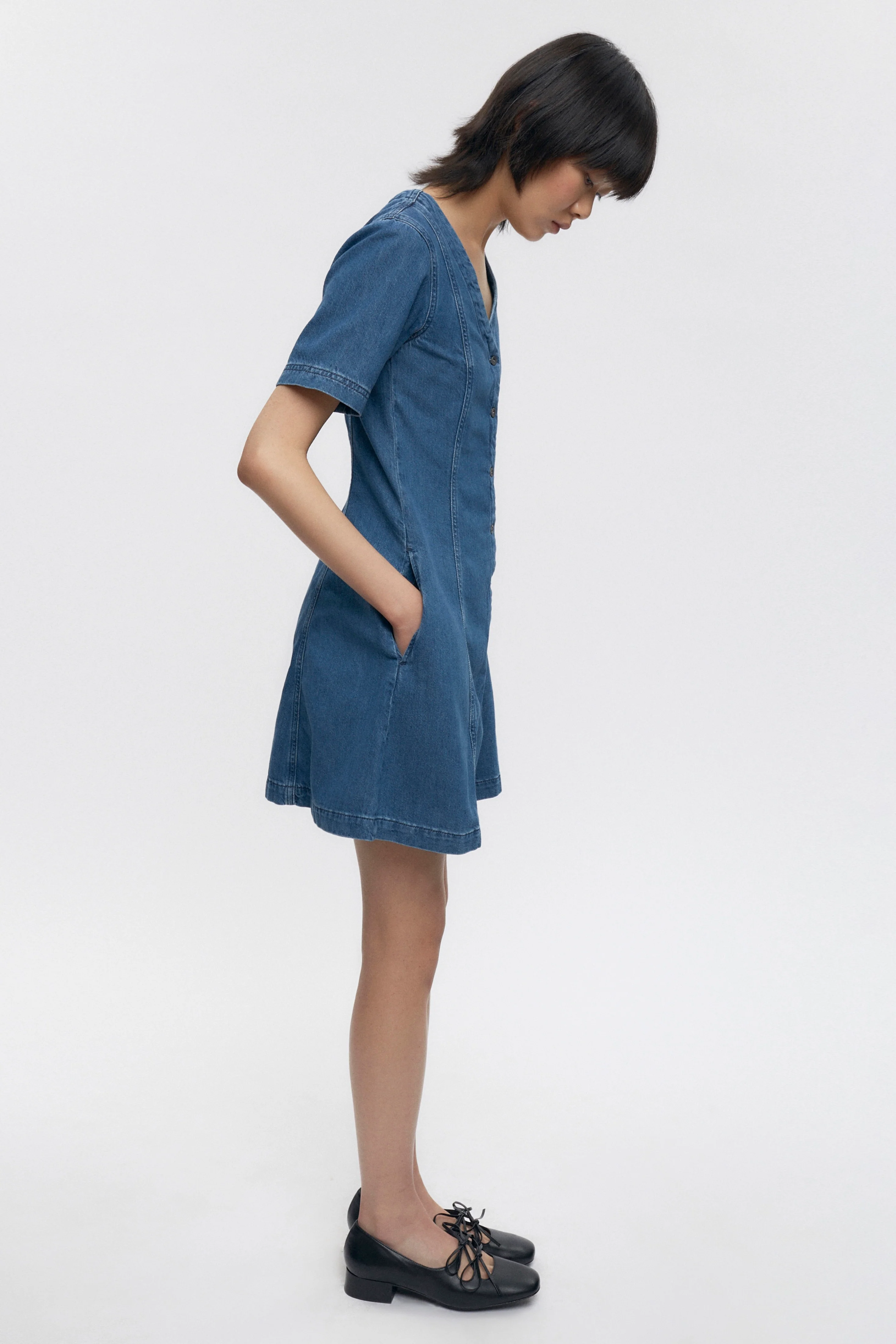 Women’s Buttoned Dress in Mid Wash - Image 5