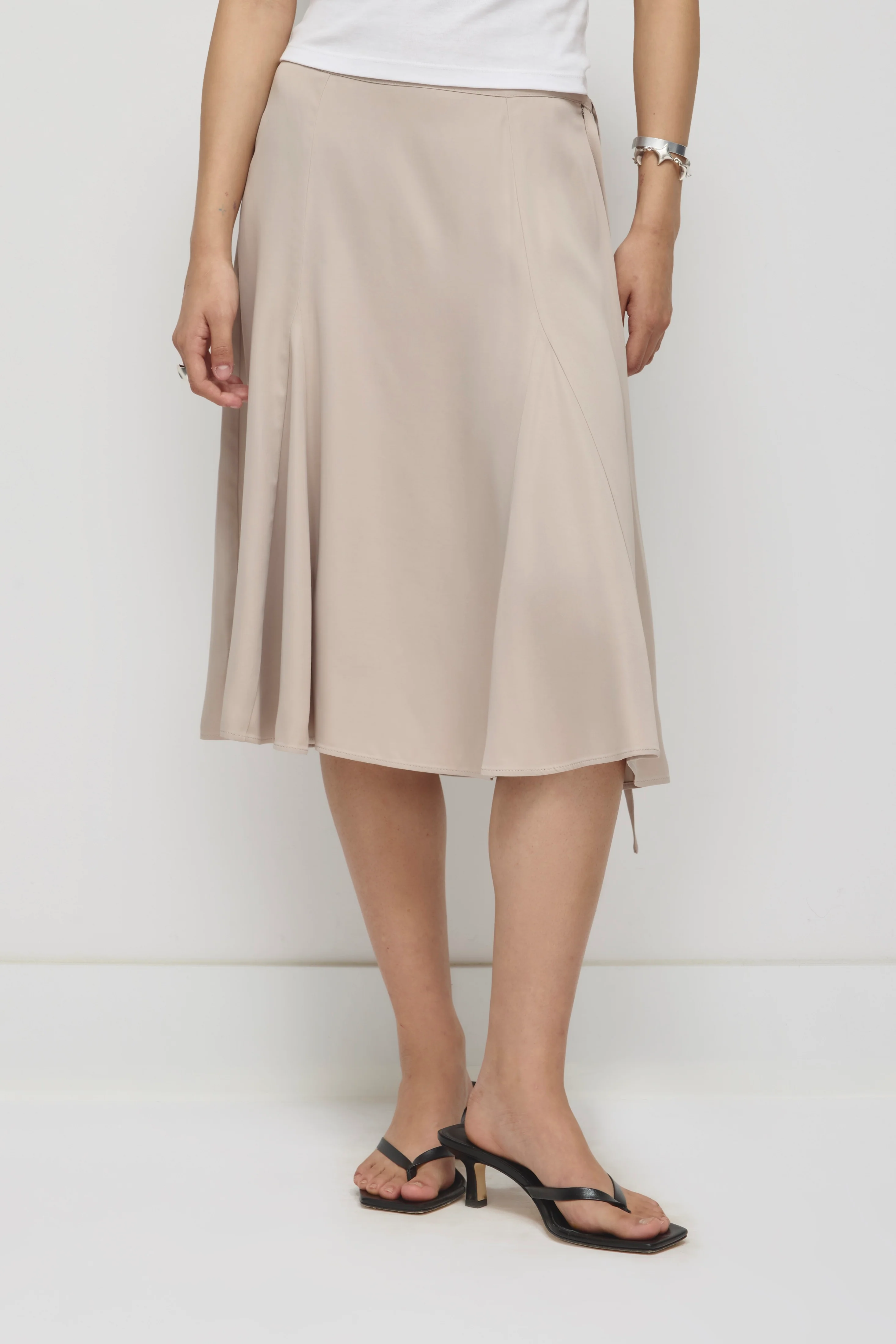 Women's Cleo Midi Skirt in Dove - Image 3
