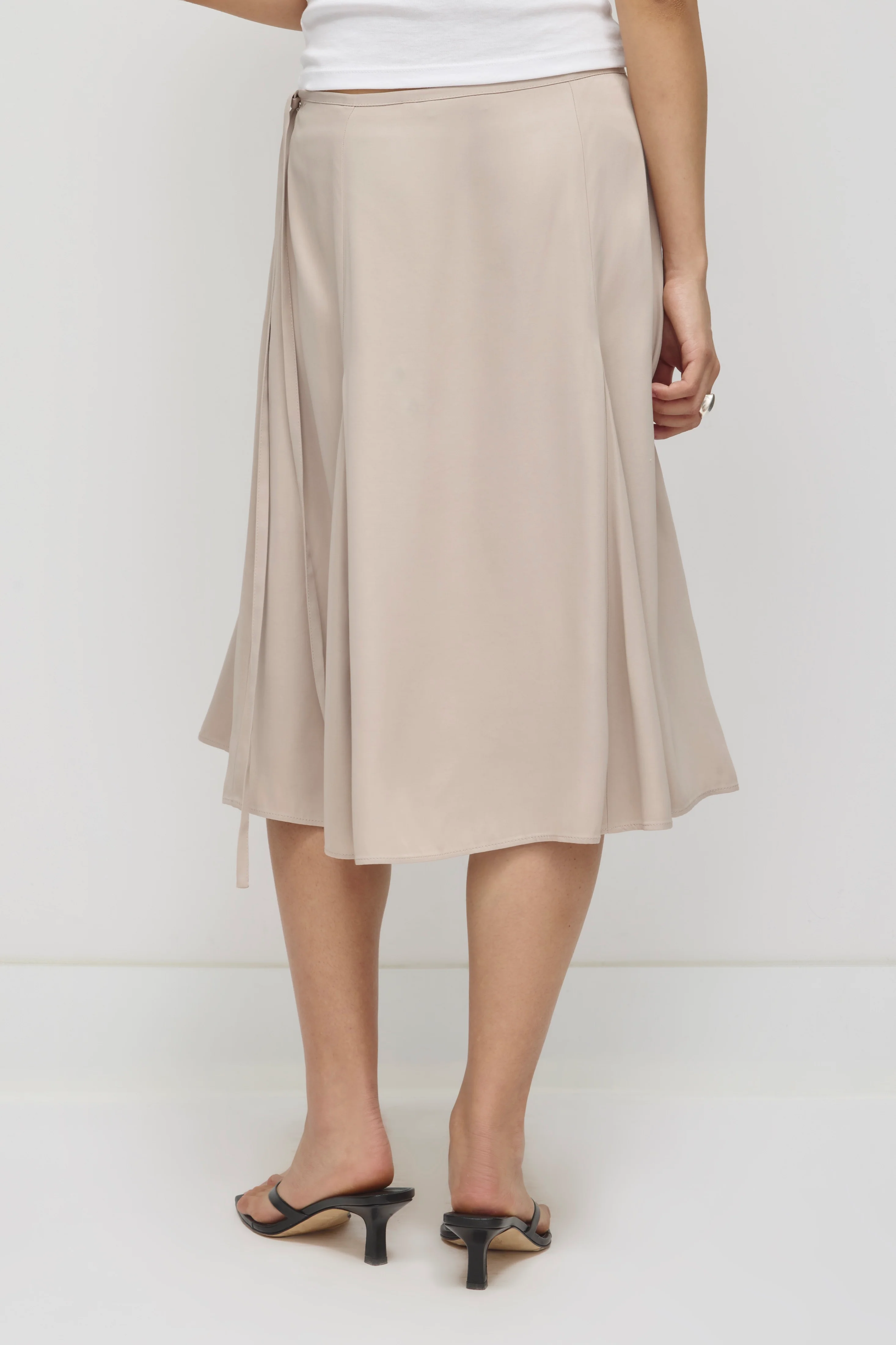 Women's Cleo Midi Skirt in Dove - Image 5