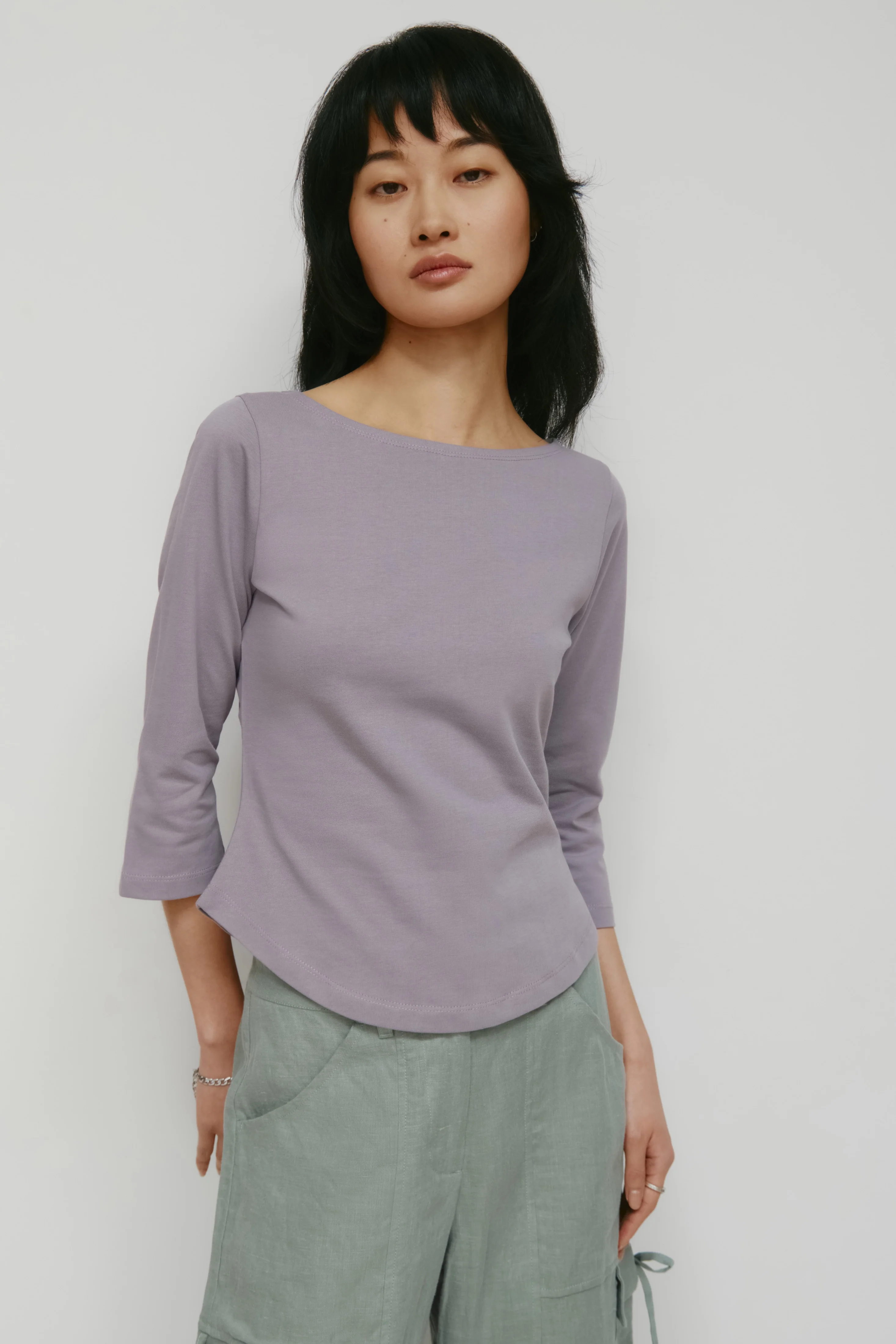 Women's Curved Hem 3/4 Sleeve in Dusty Grape - Image 3