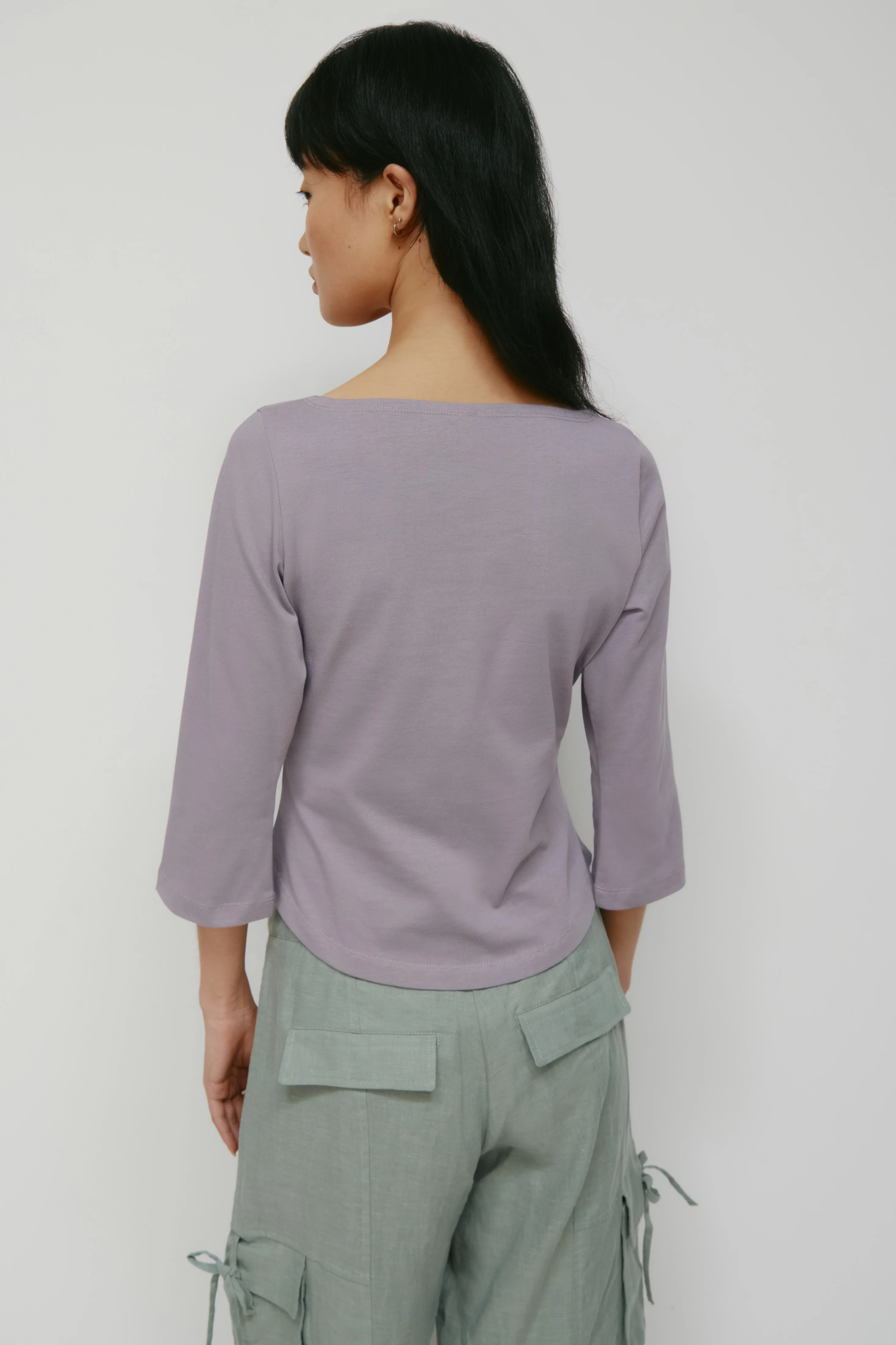 Women's Curved Hem 3/4 Sleeve in Dusty Grape - Image 4