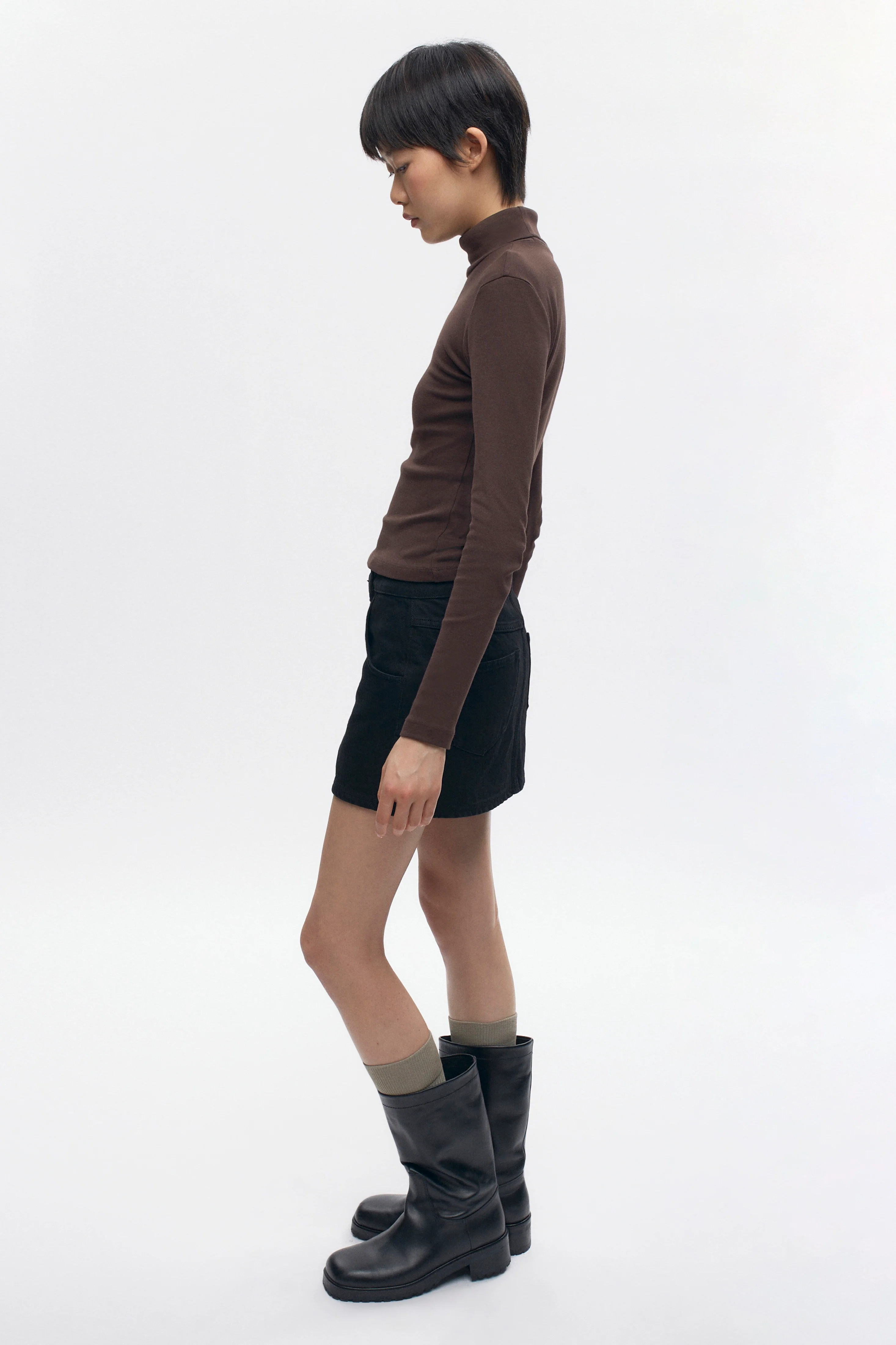 Women's Denim Mini Skirt in Black - Image 5