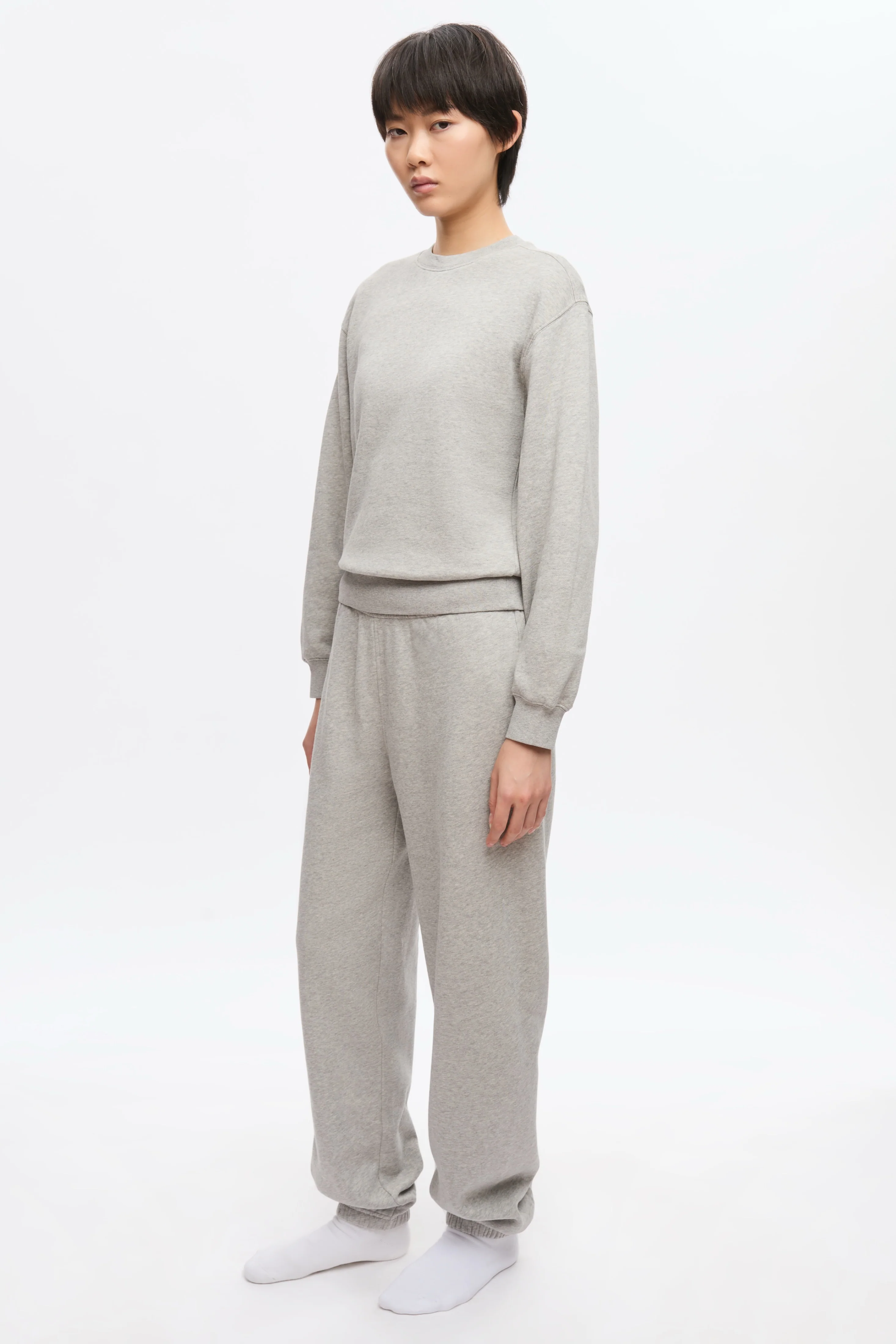 Women's Essential Sweatshirt in Heather Grey - Image 5