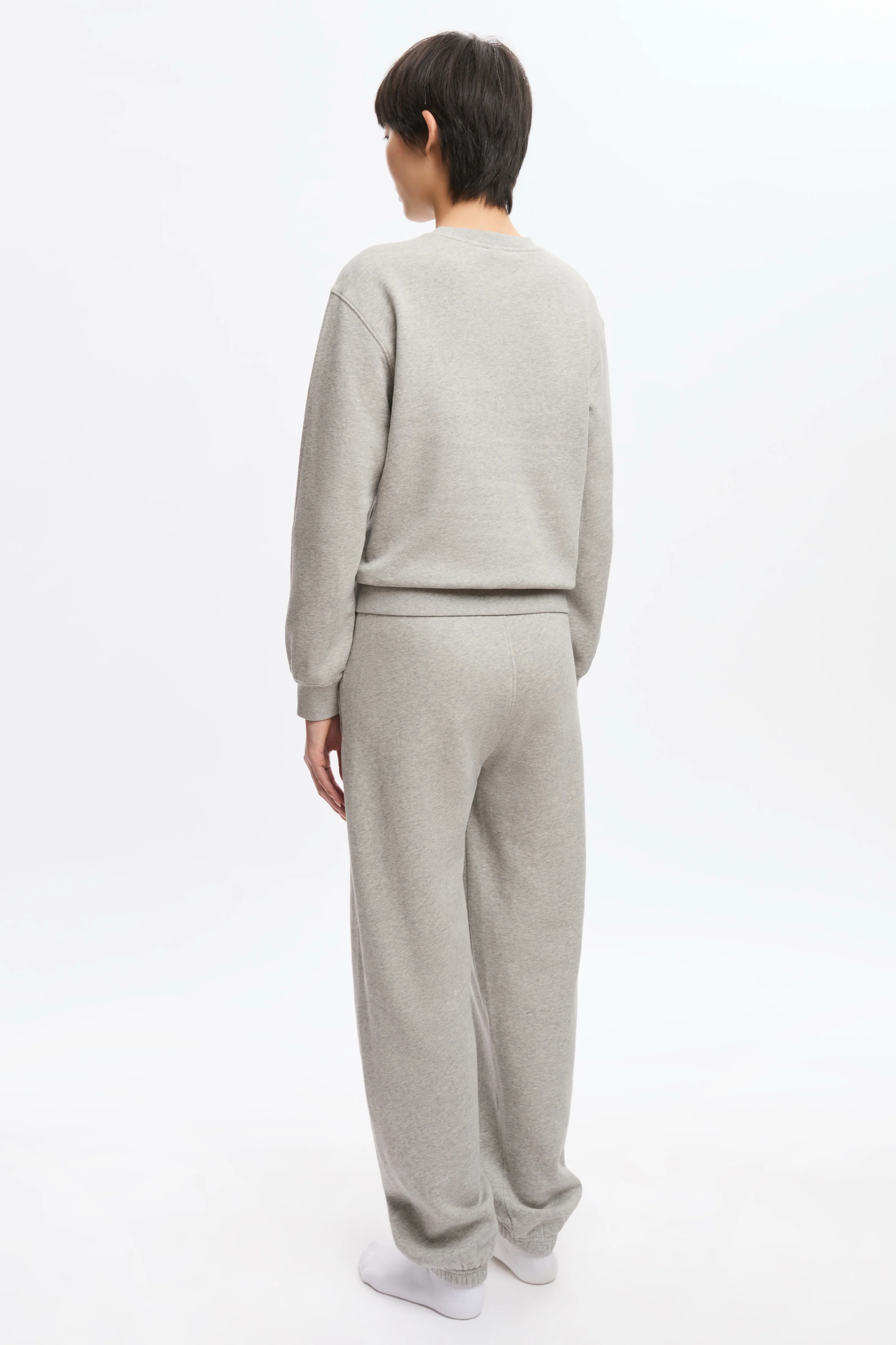 Women's Essential Sweatshirt in Heather Grey - Image 6