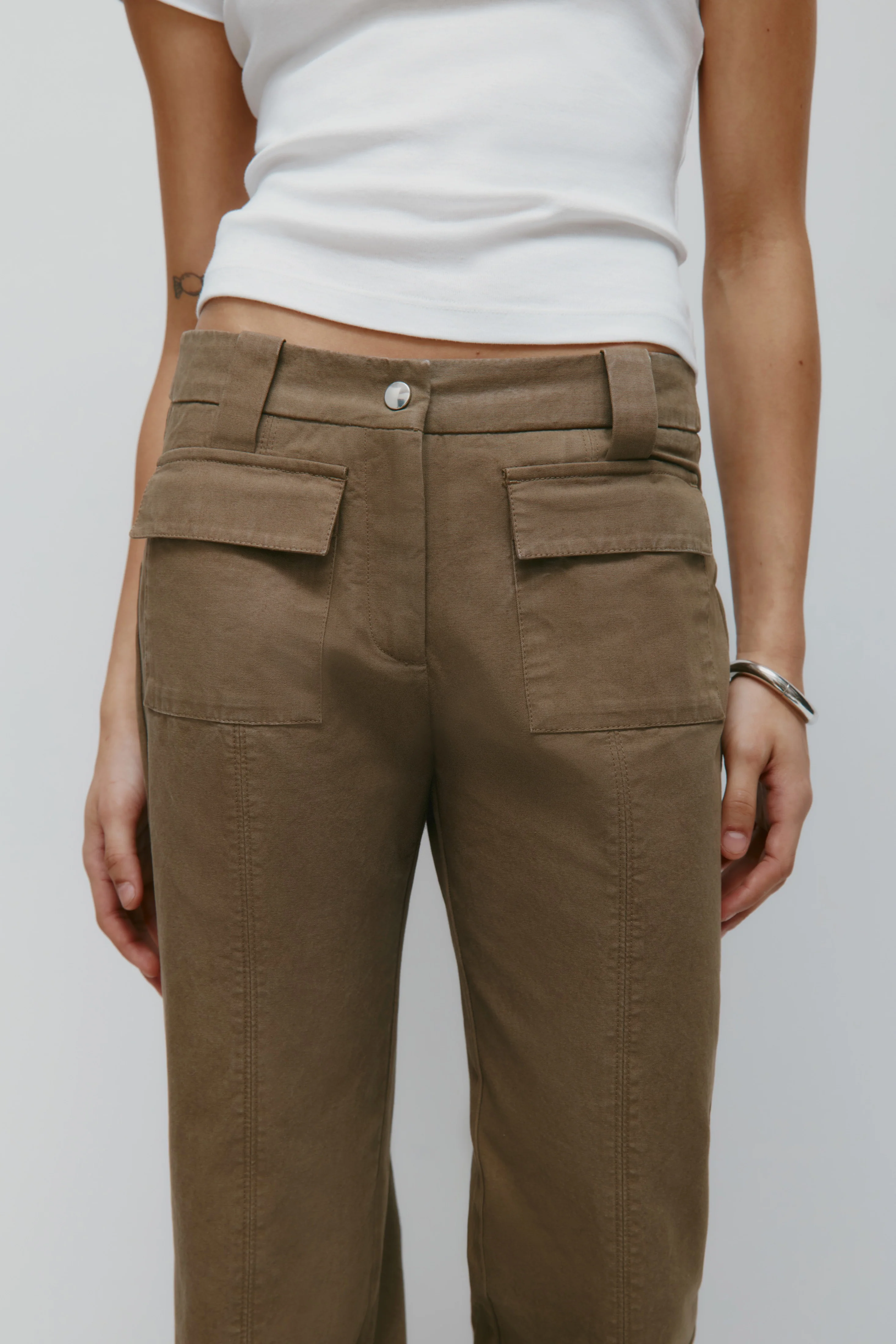 Women's Heka Pocket Trouser in Khaki Brown - Image 3
