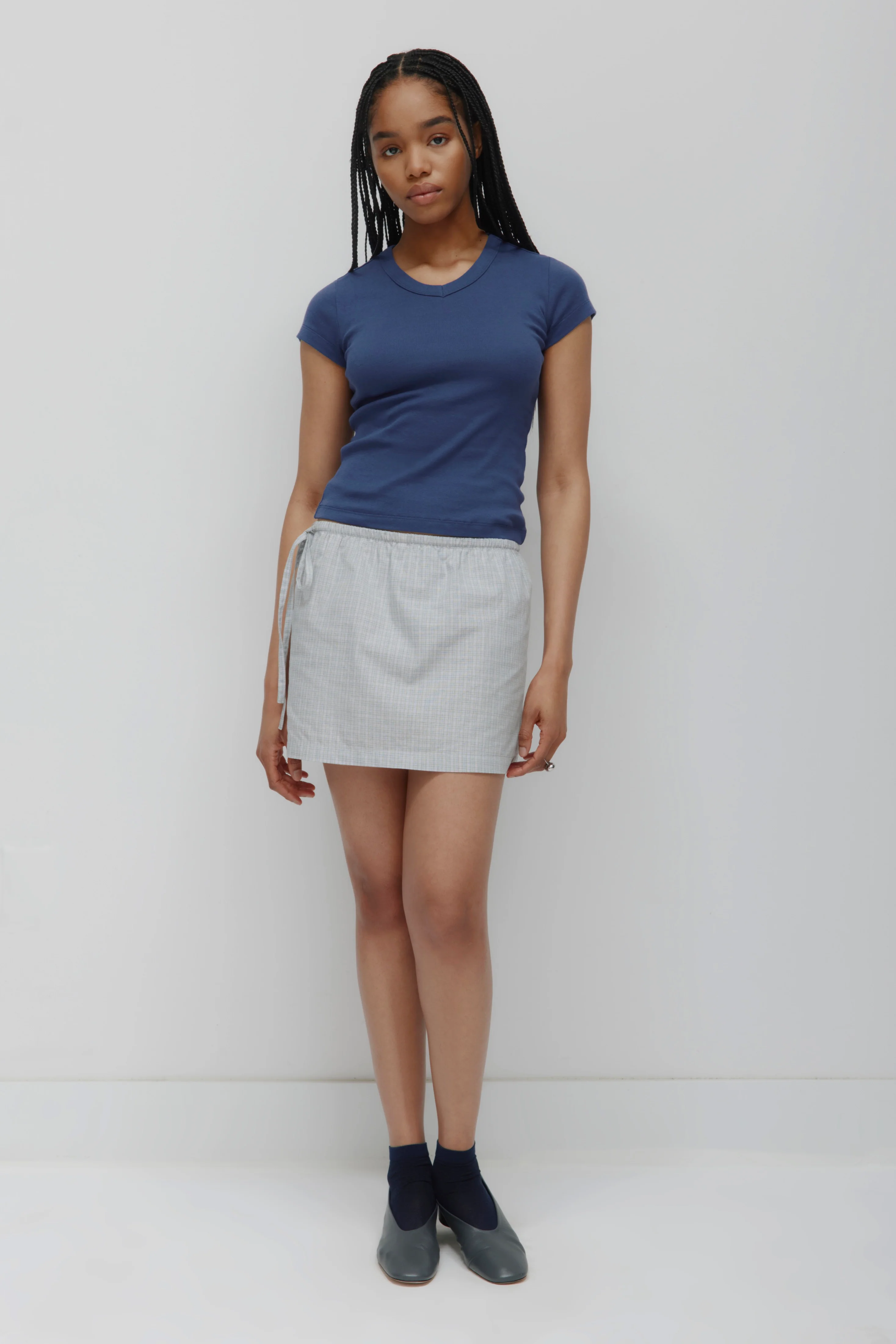 Women's High V-neck Tee in Dark Indigo - Image 3