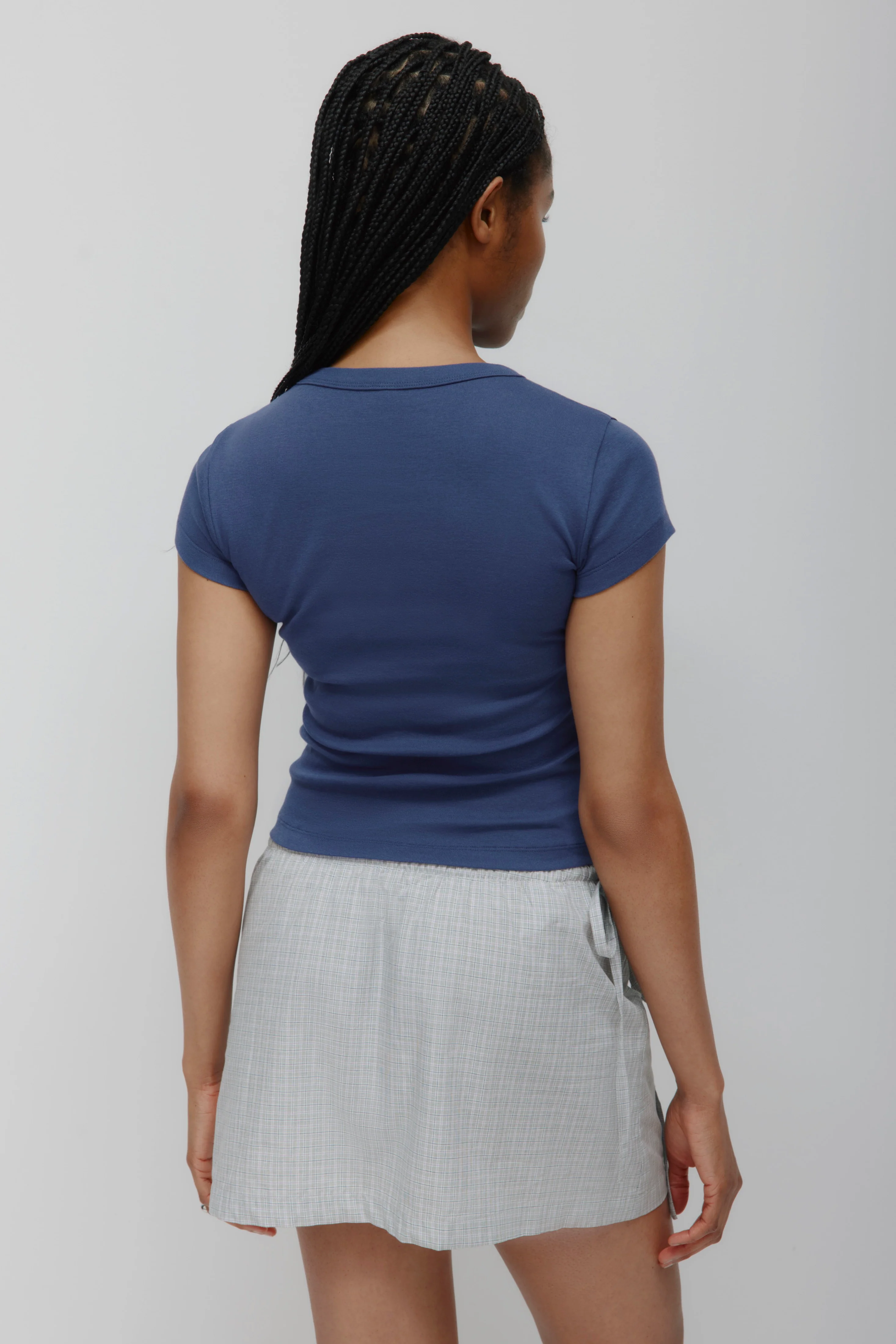 Women's High V-neck Tee in Dark Indigo - Image 5