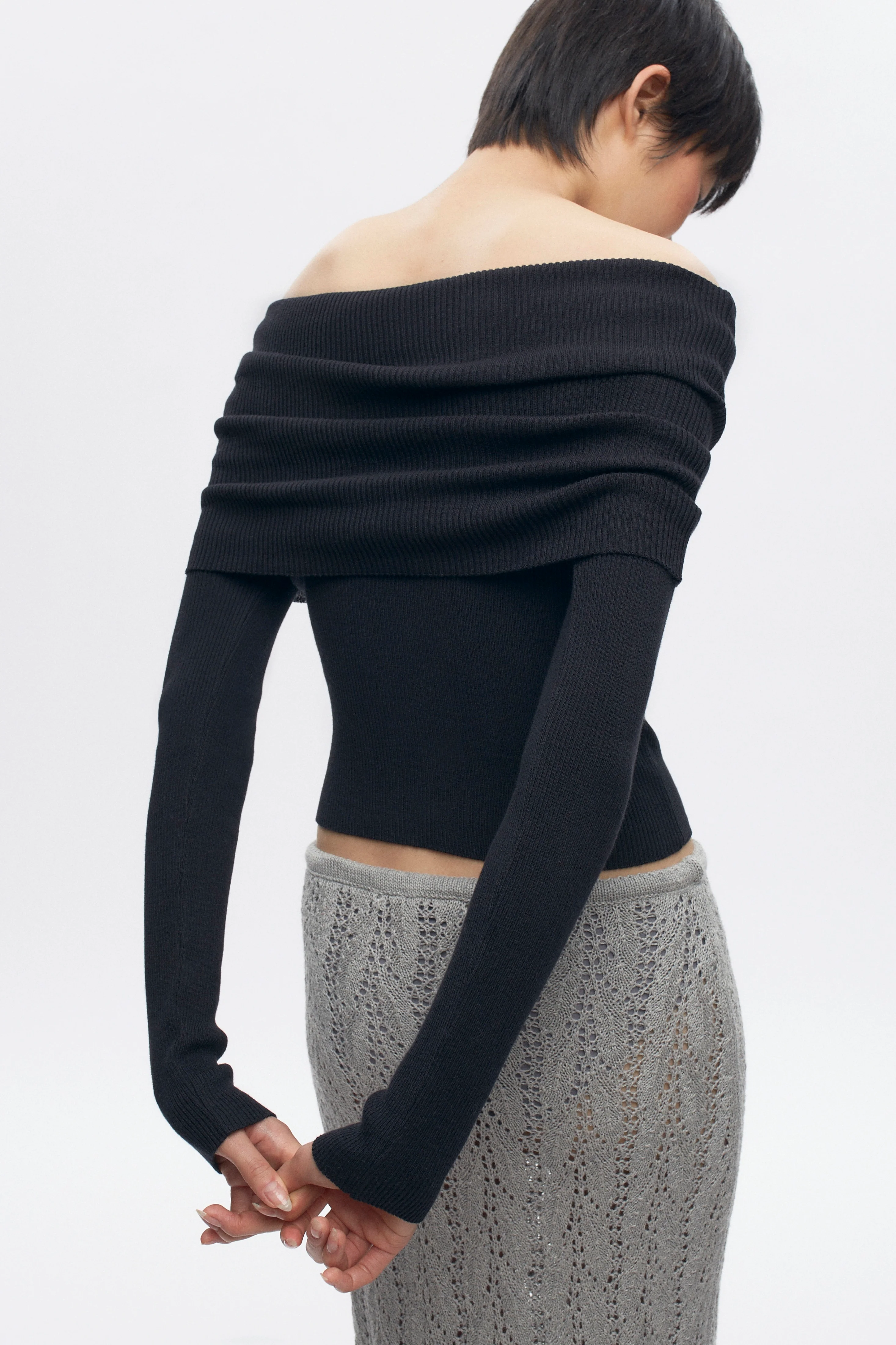 Women's Kornesh Longsleeve in Black - Image 3