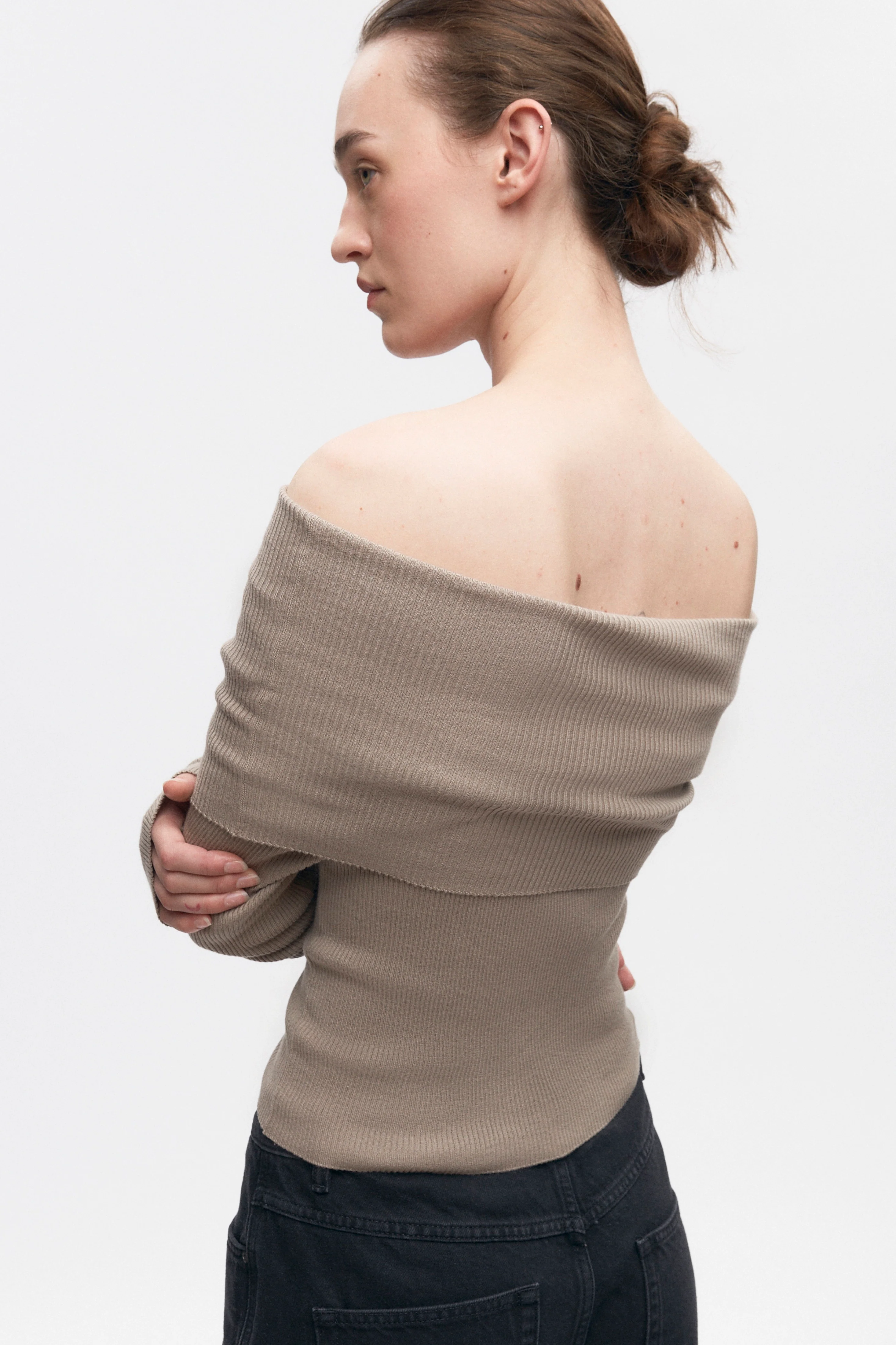 Women's Kornesh Longsleeve in Taupe - Image 3