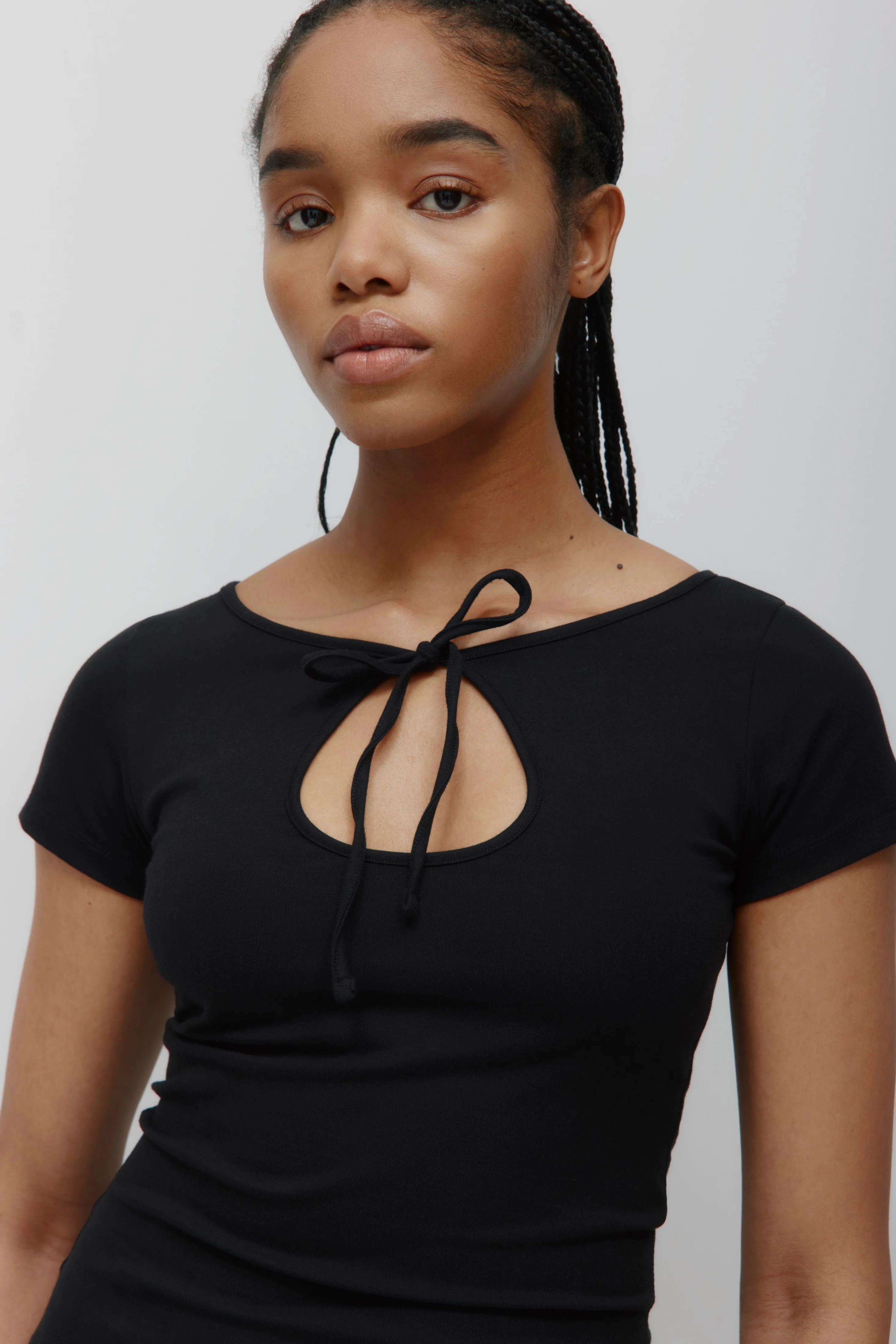 Women's Layn Keyhole Tee in Black - Image 5