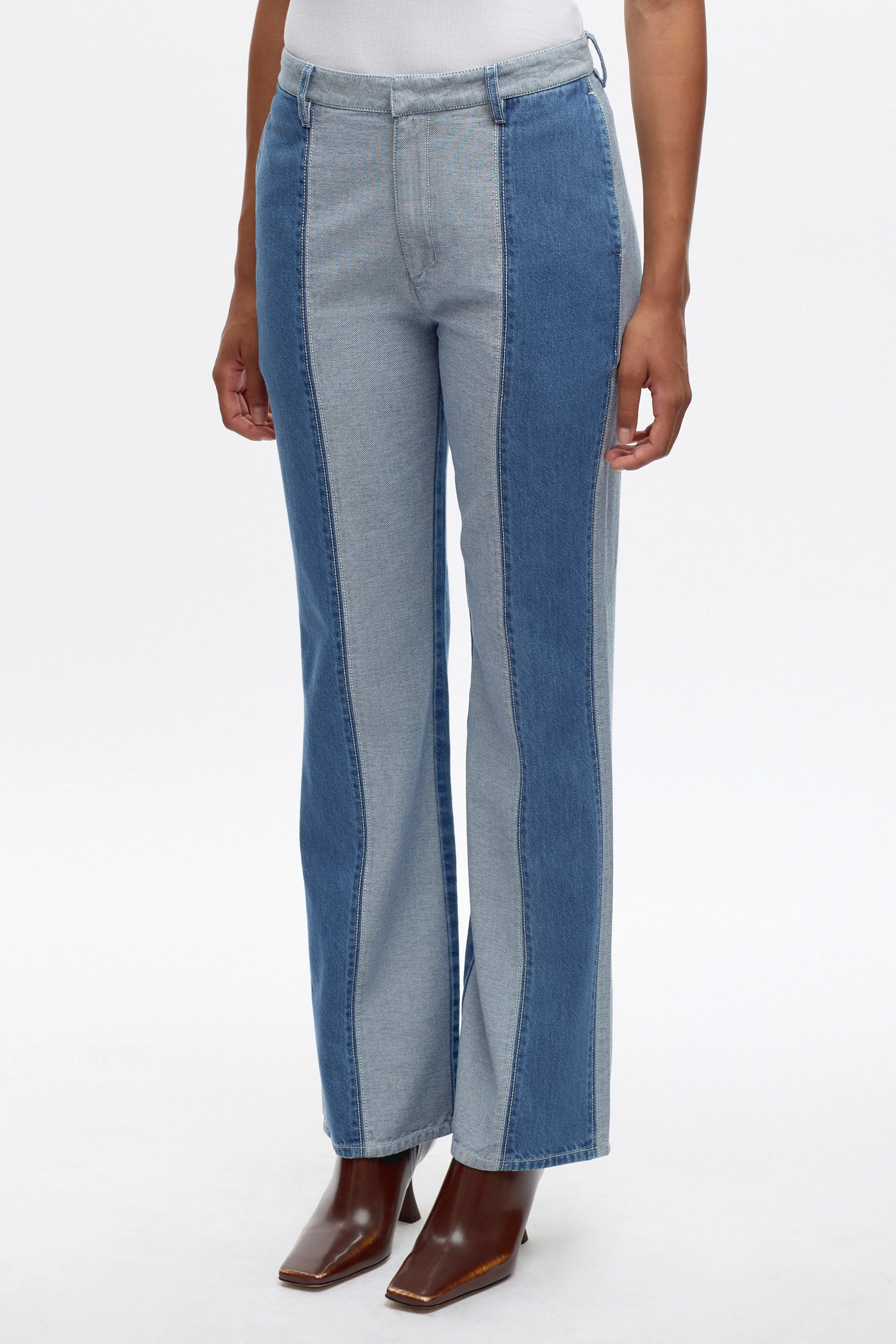 Women's Lido Denim in Med Wash - Image 3