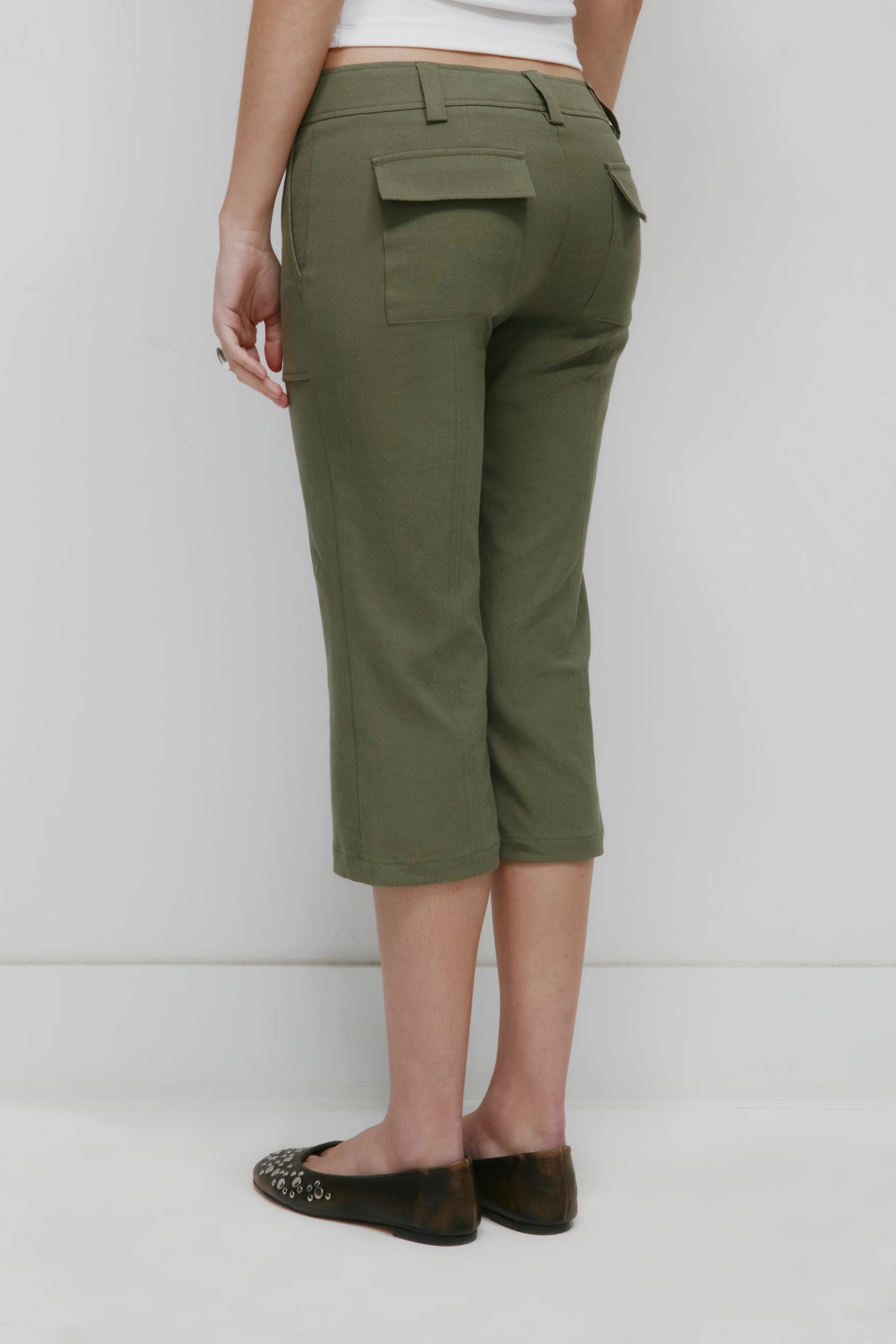 Women's Linen Capri in Dusty Olive - Image 5