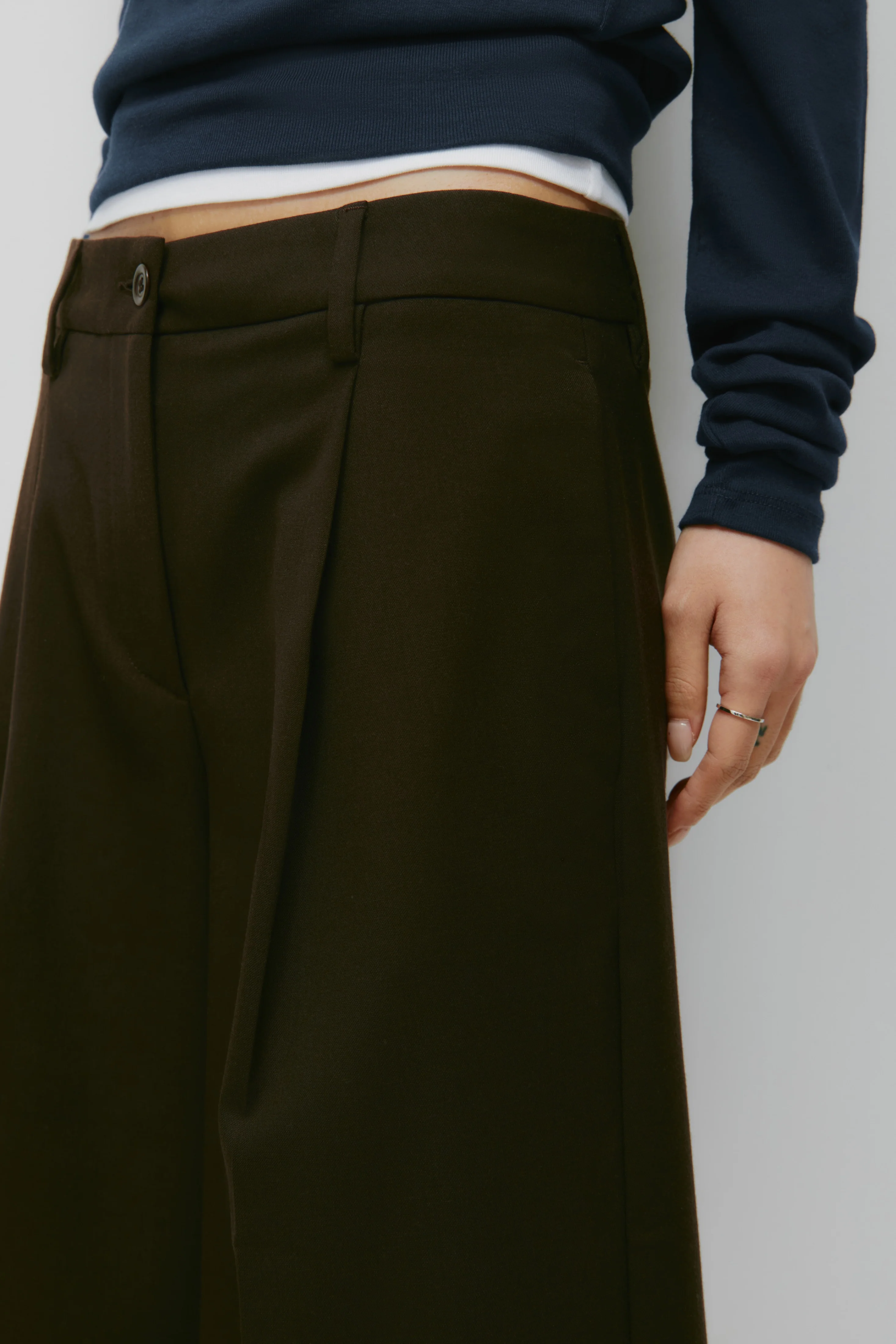 Women's Low Rise Trouser Short in Espresso - Image 5