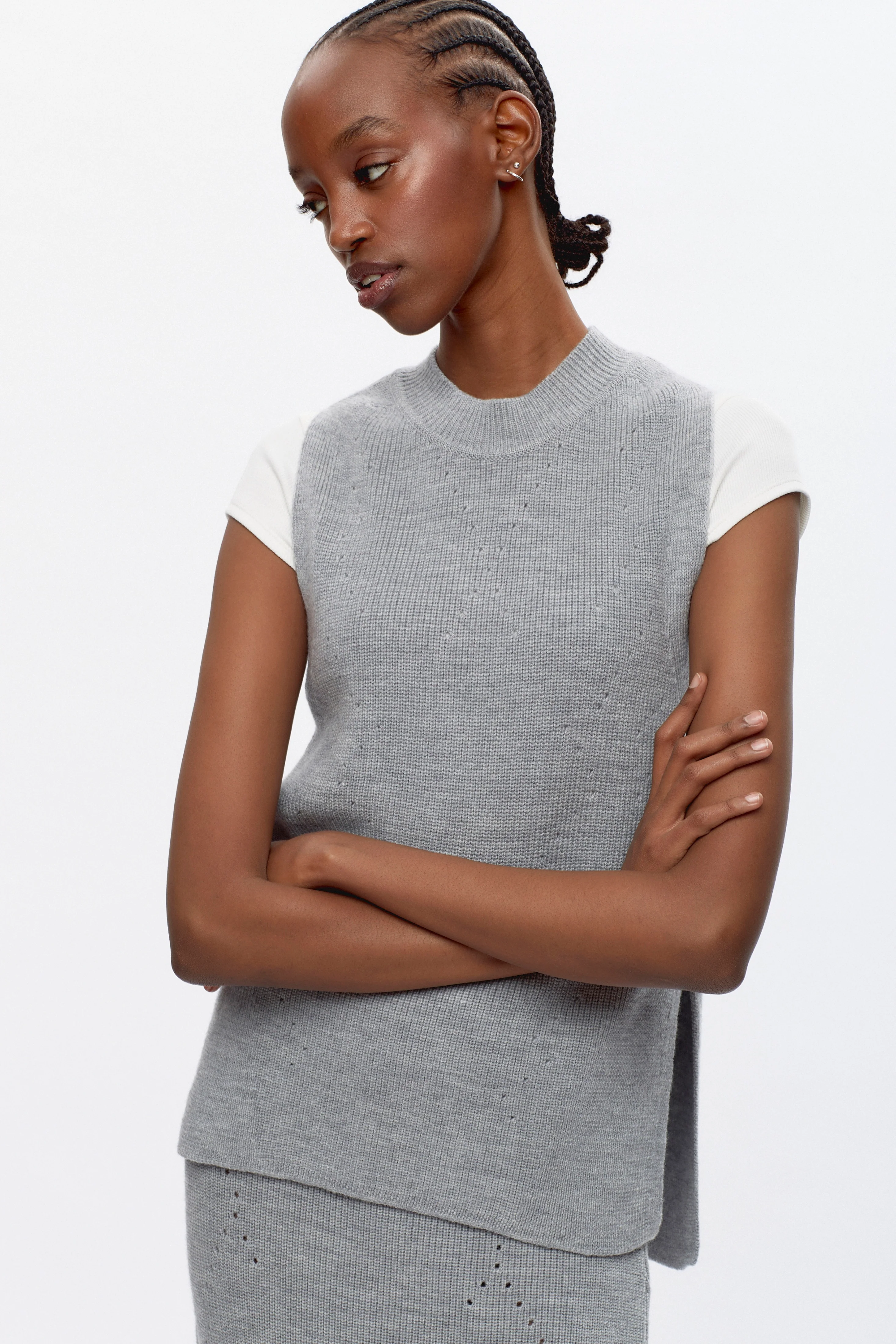 Women's Maadi Vest in Heather Grey - Image 3