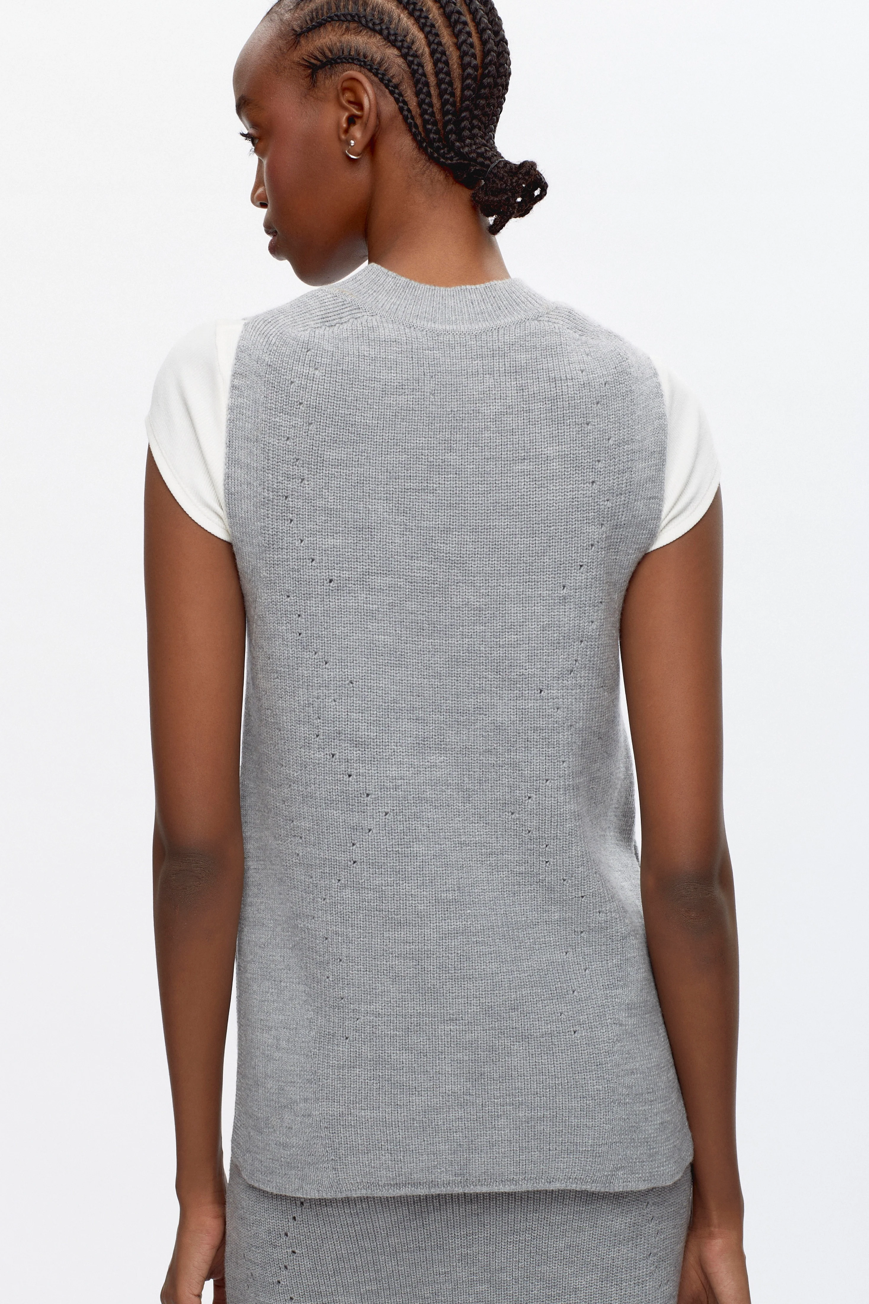 Women's Maadi Vest in Heather Grey - Image 5
