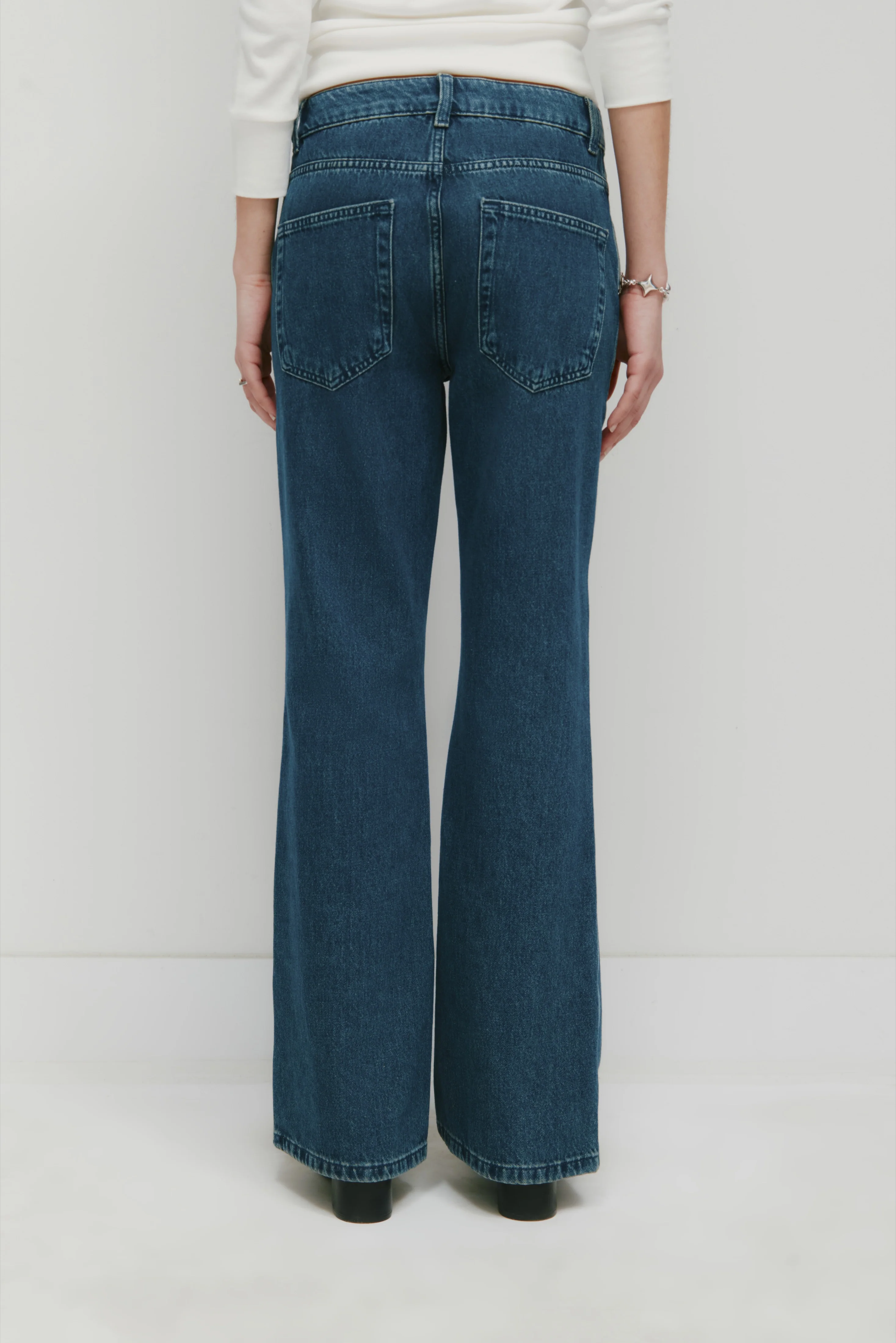 Women's Marfa Denim in Mid Wash - Image 4