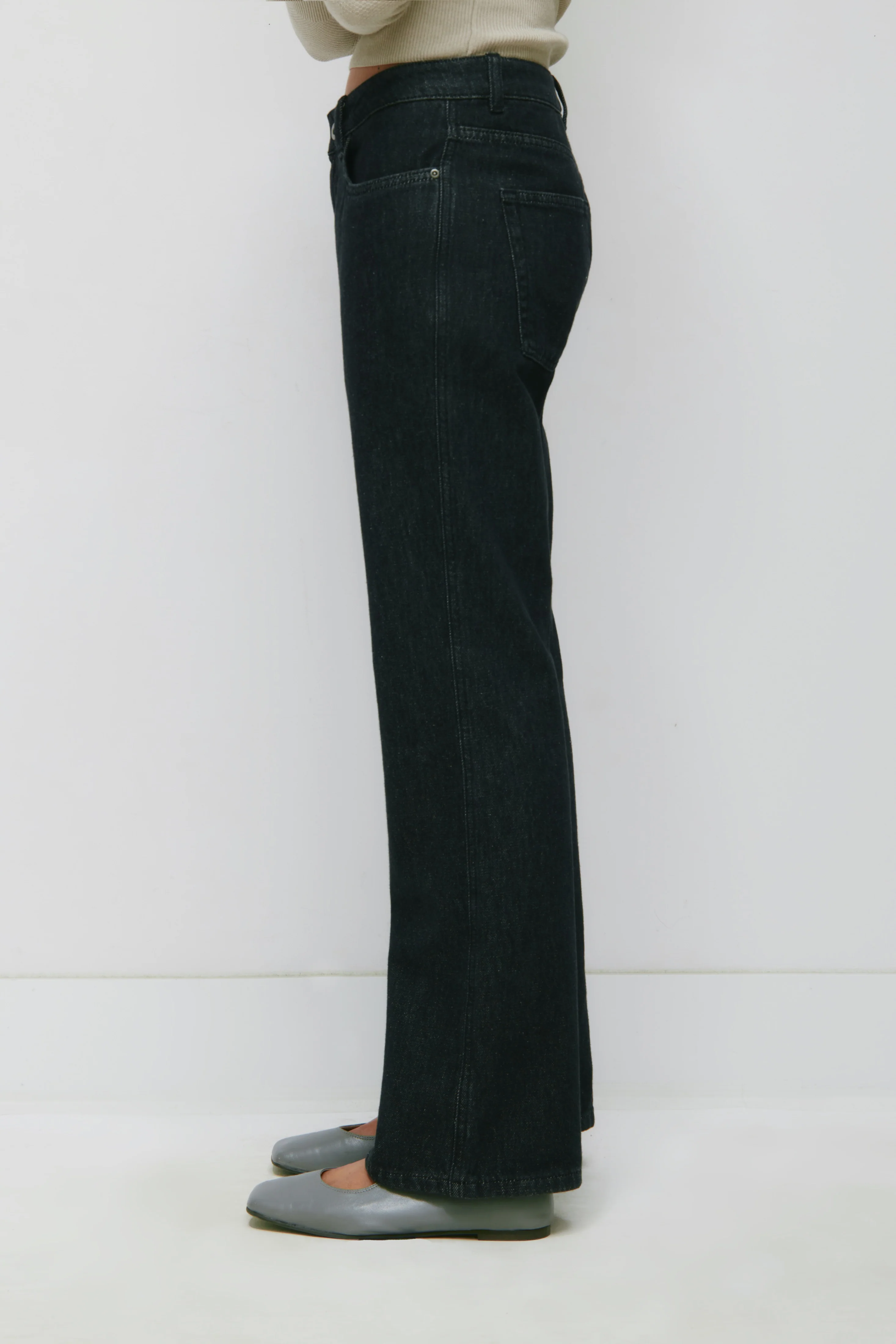 Women's Marfa Denim in Washed Black - Image 3