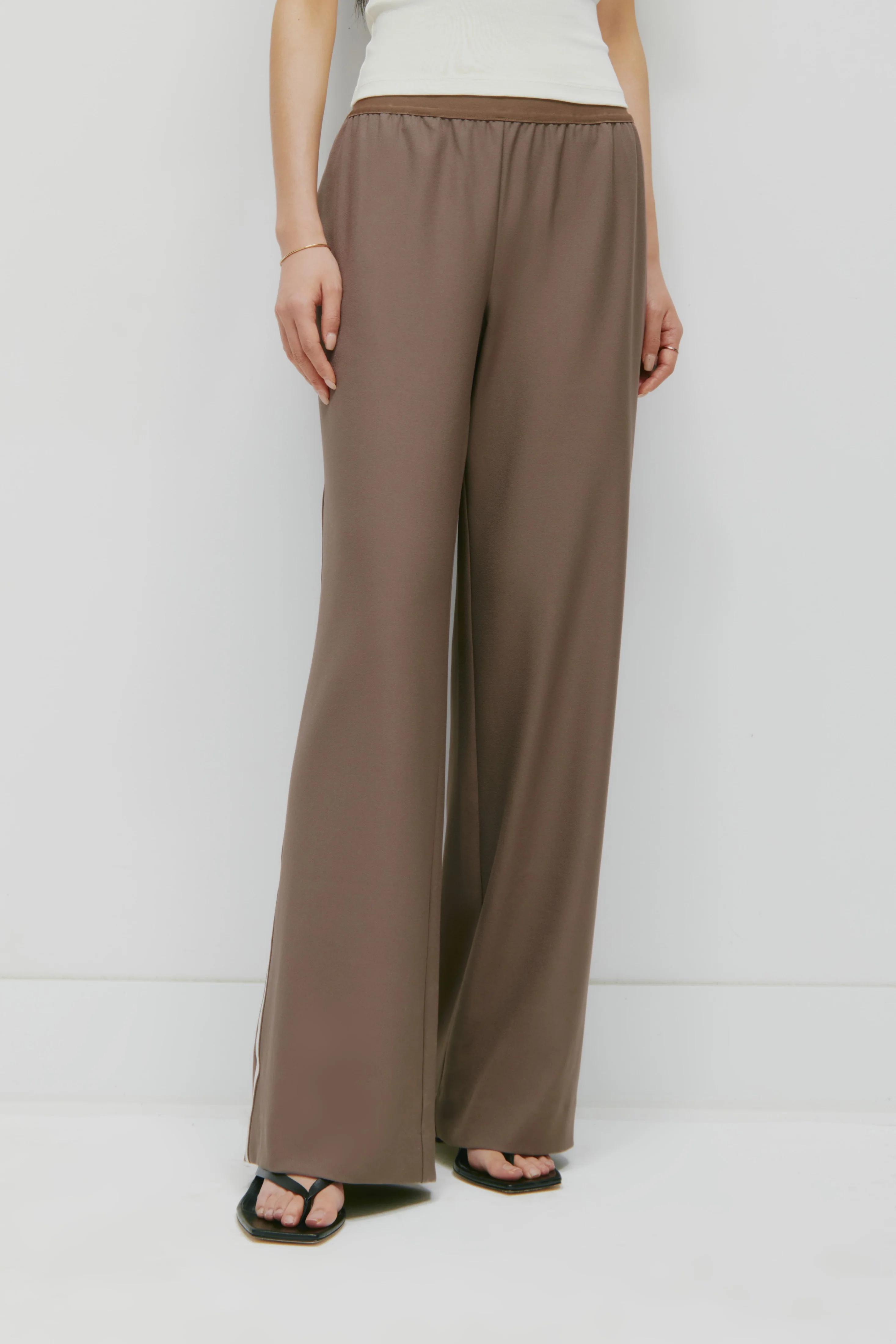 Women's Nady Track Pant in Bark - Image 3