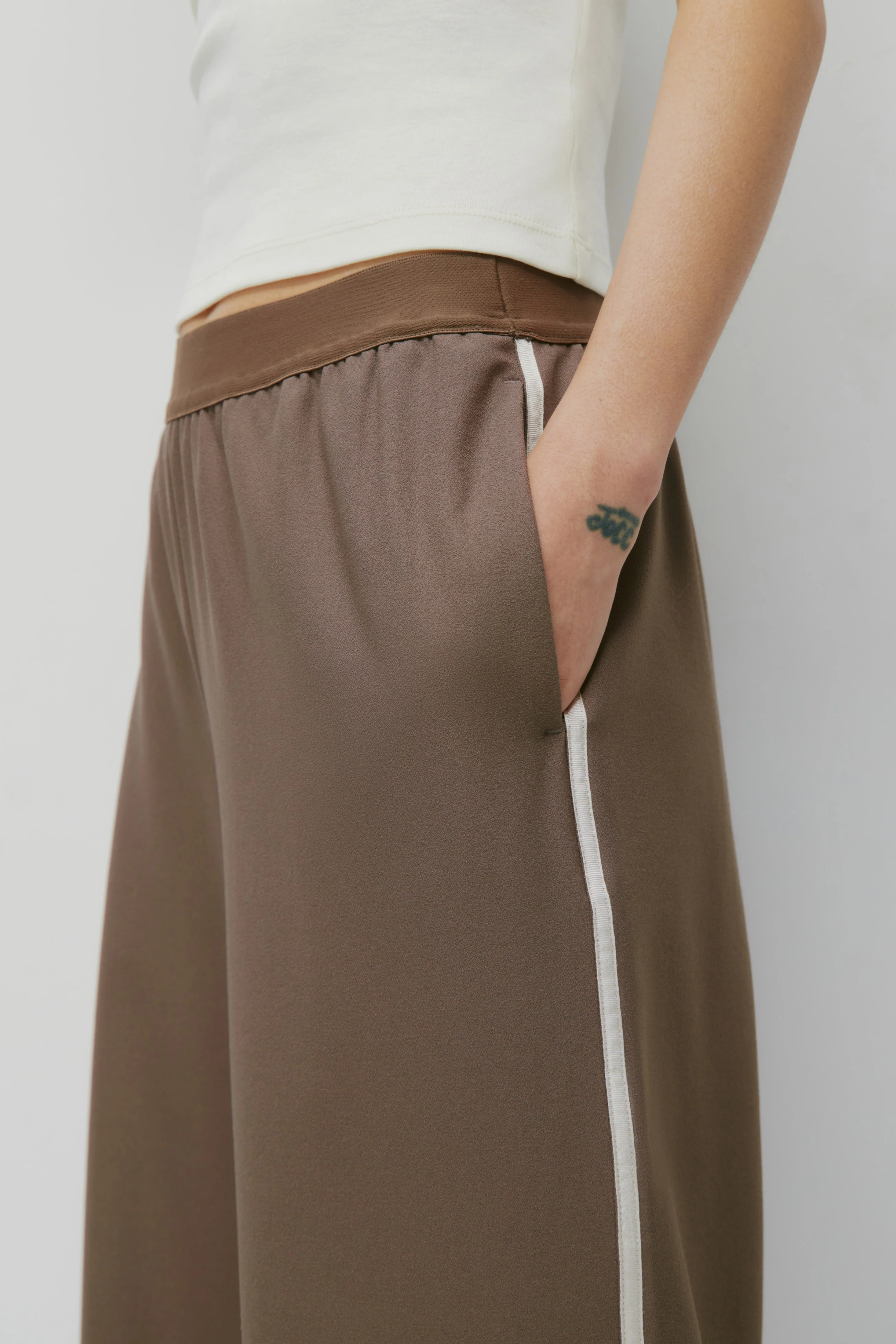 Women's Nady Track Pant in Bark - Image 5