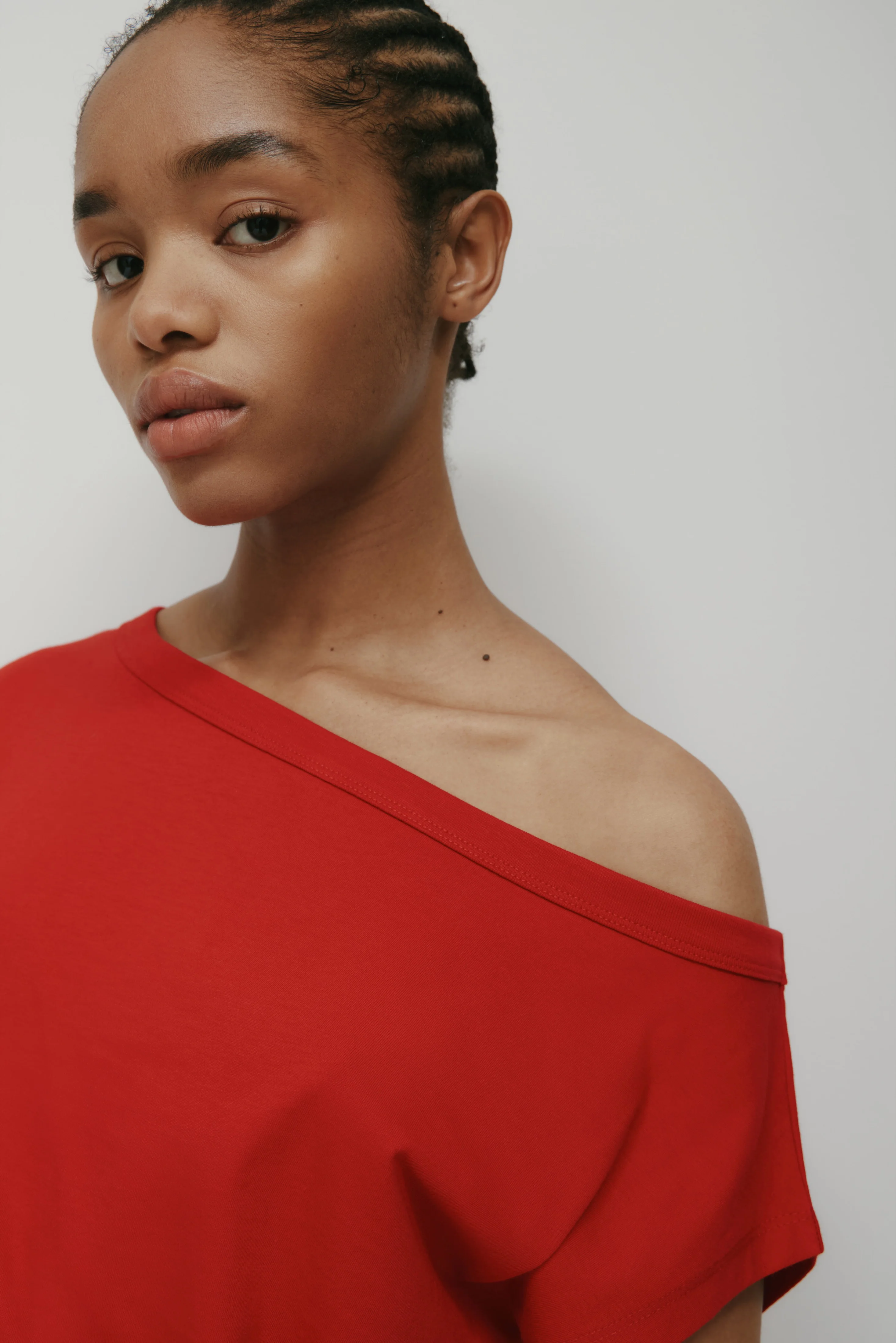 Women's Off Shoulder Tee in Salsa - Image 5
