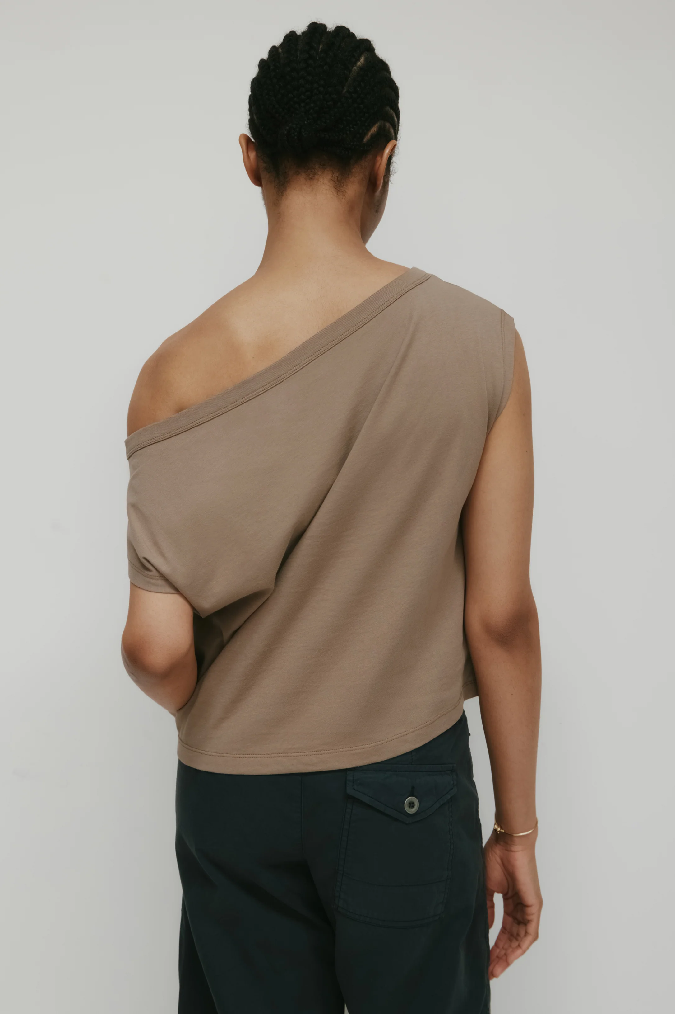 Women's Off Shoulder Tee in Taupe - Image 4