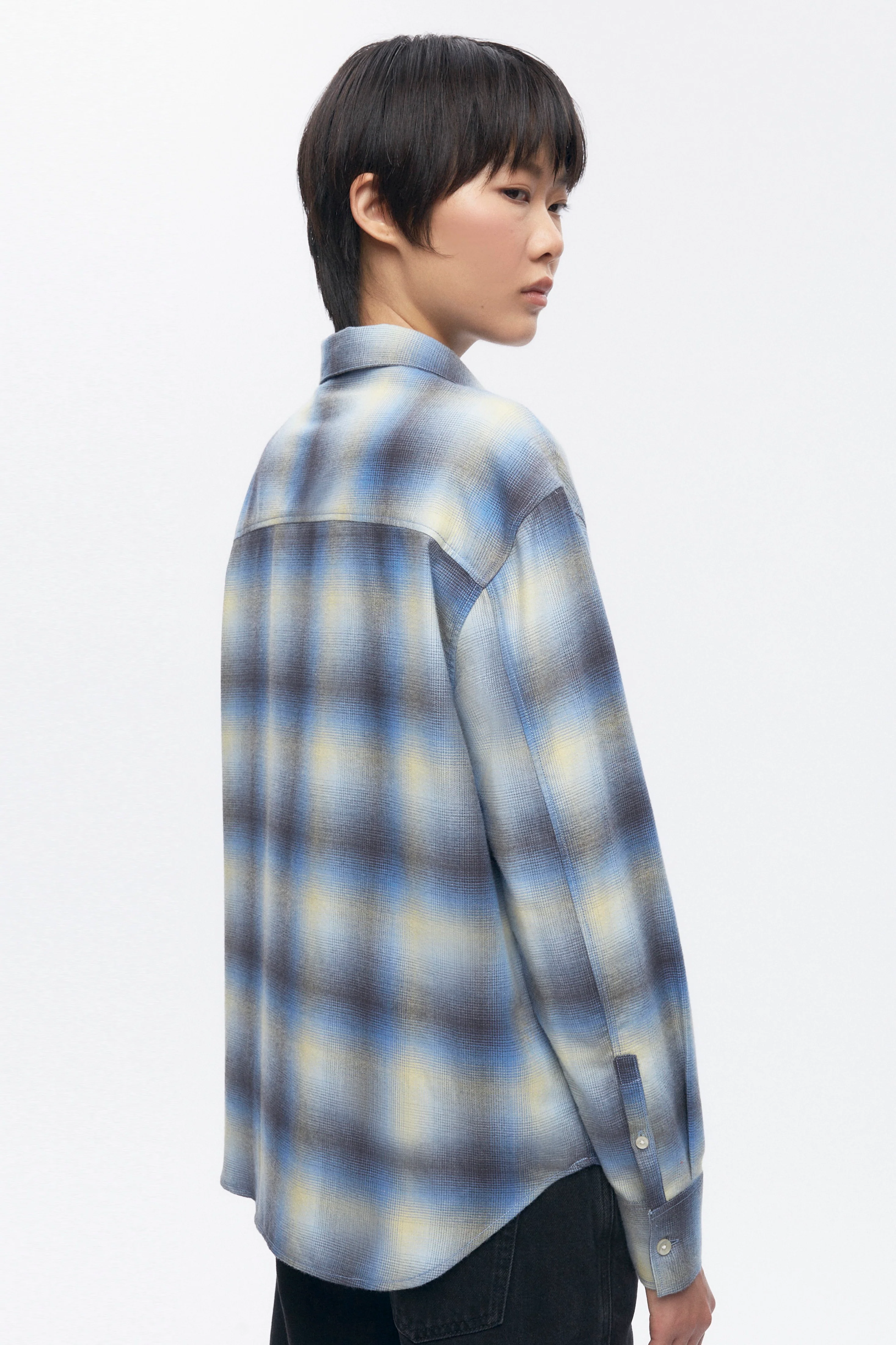 Women's Oversized Flannel Shirt in Blue Plaid - Image 4