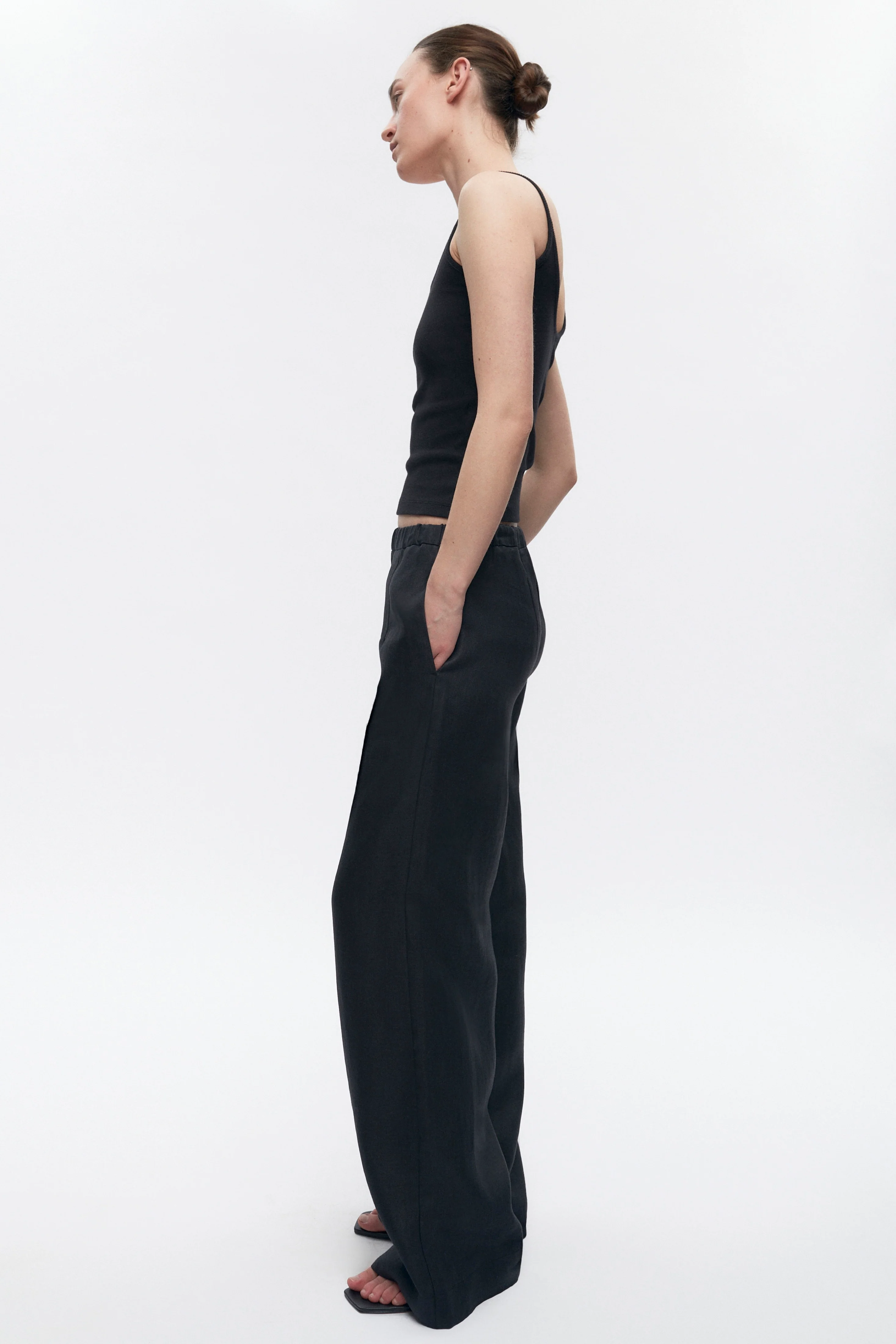 Women's Persea Linen Pull On Pants in Black - Image 6