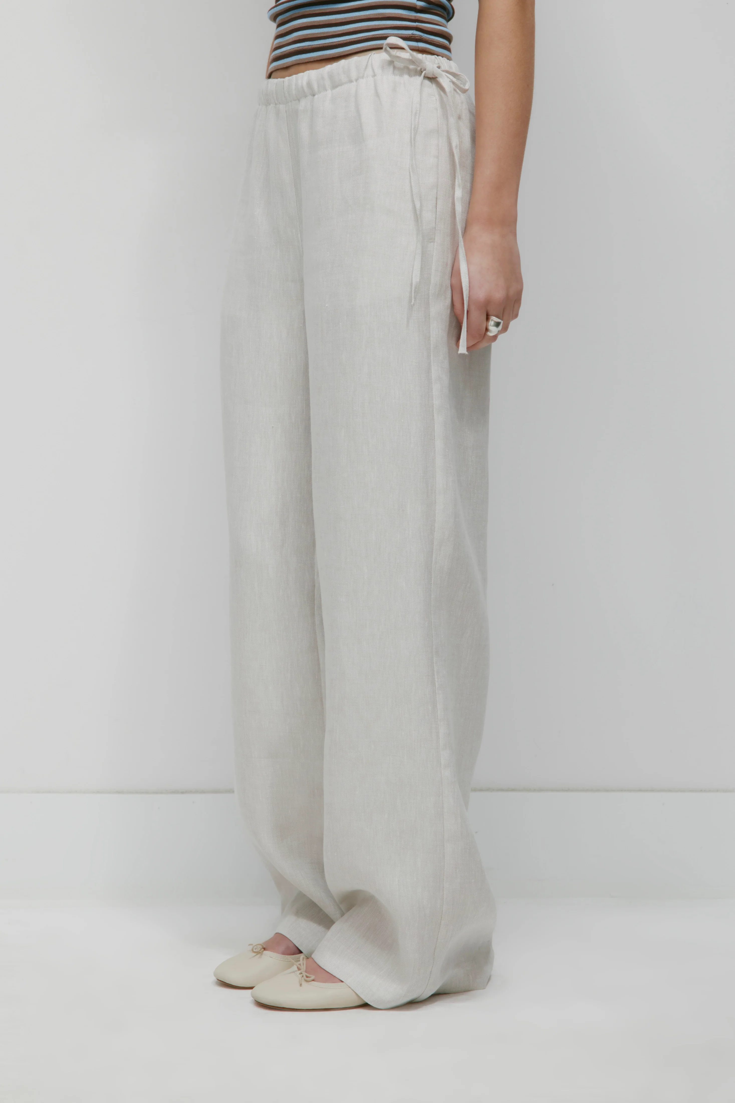 Women's Persea Linen Tie Pant in Natural - Image 4