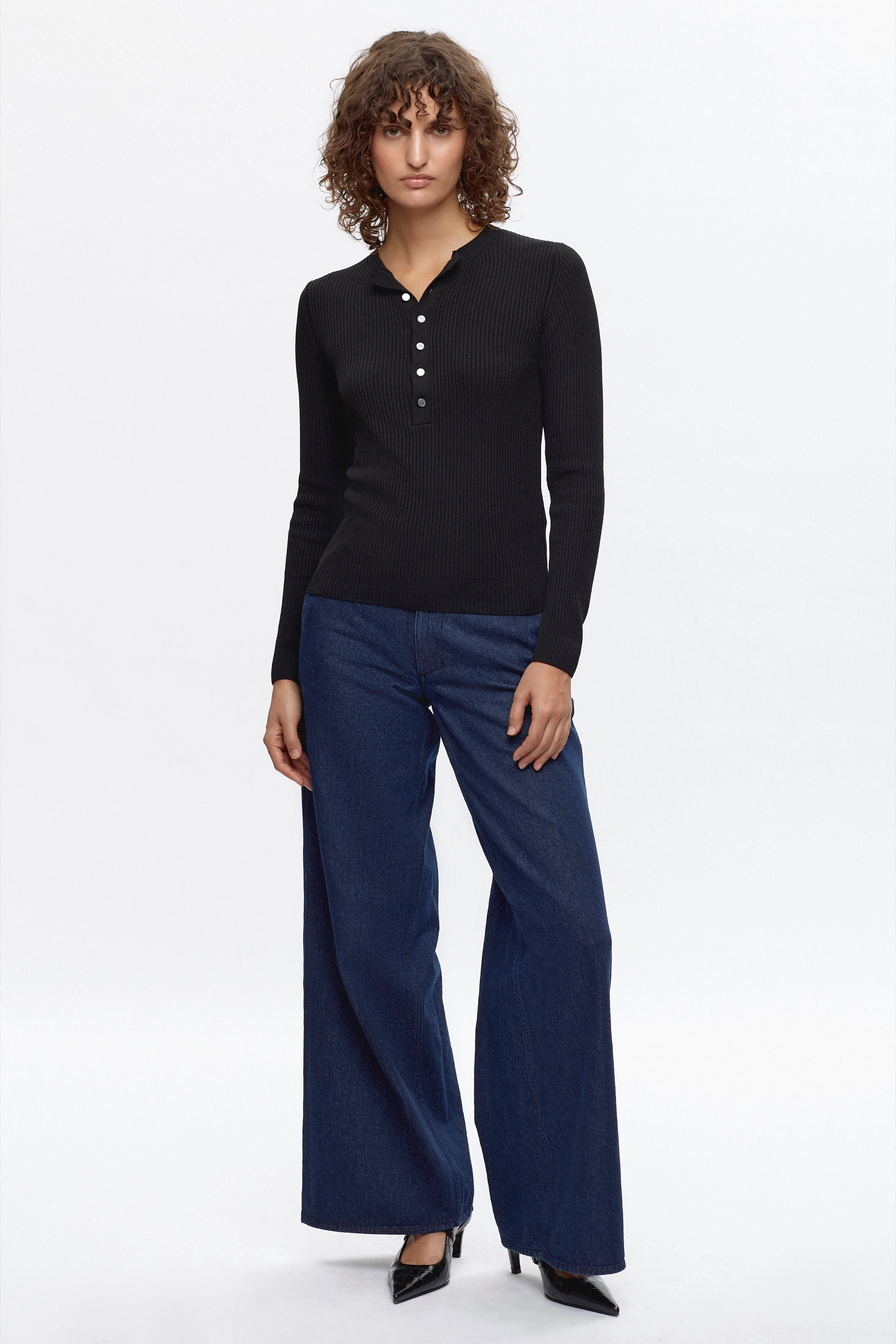 Women's Rib Henley in Black