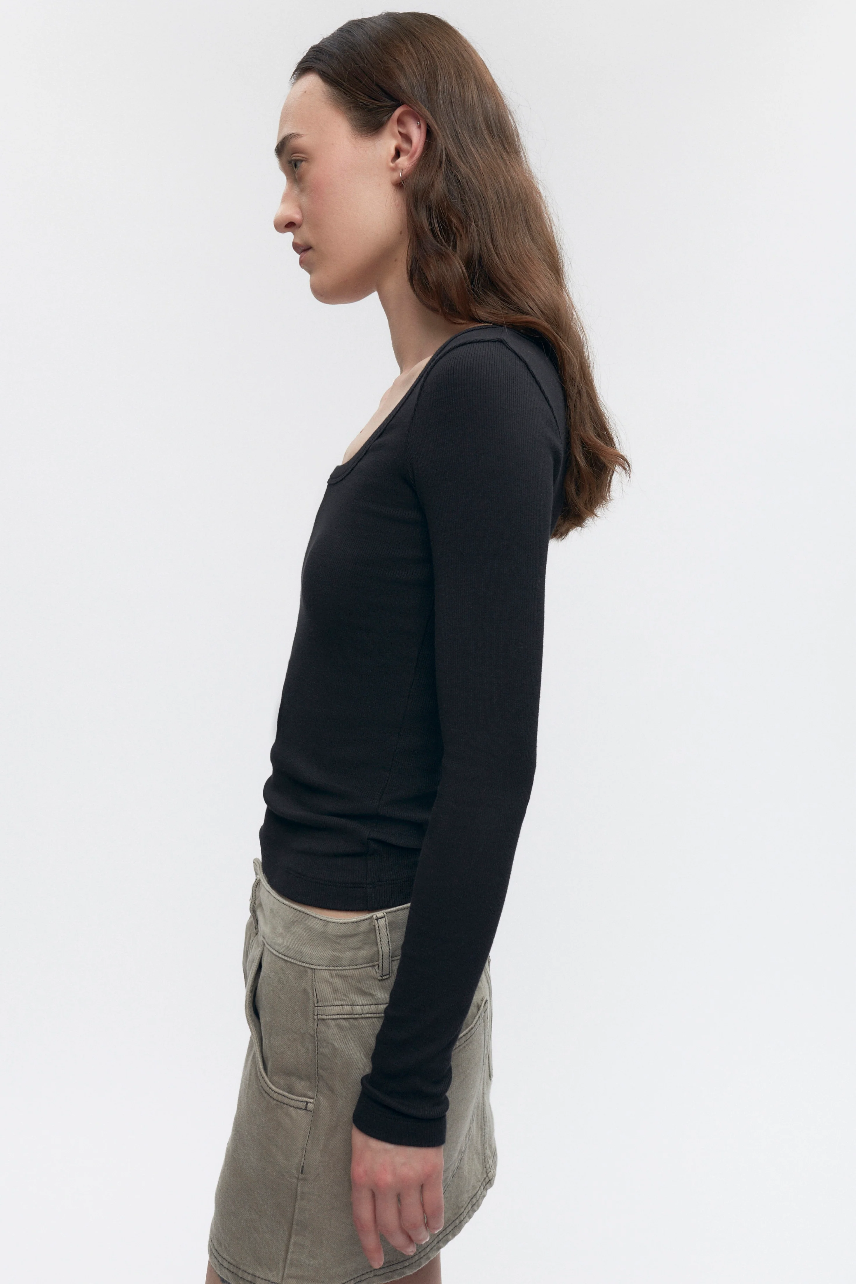 Women's Set Longsleeve in Black - Image 2