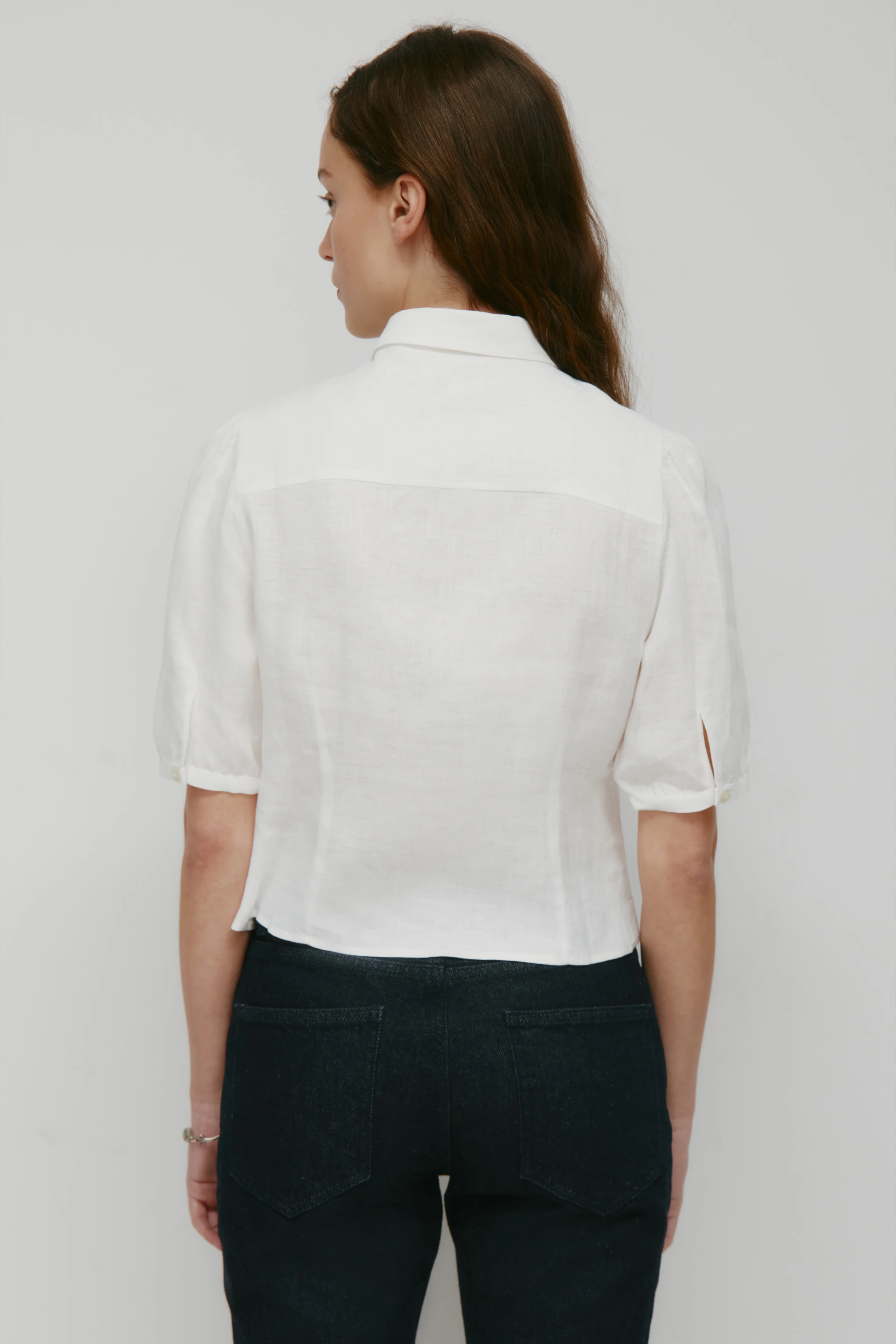 Women's Sila Linen Blouse in Marshmallow - Image 5