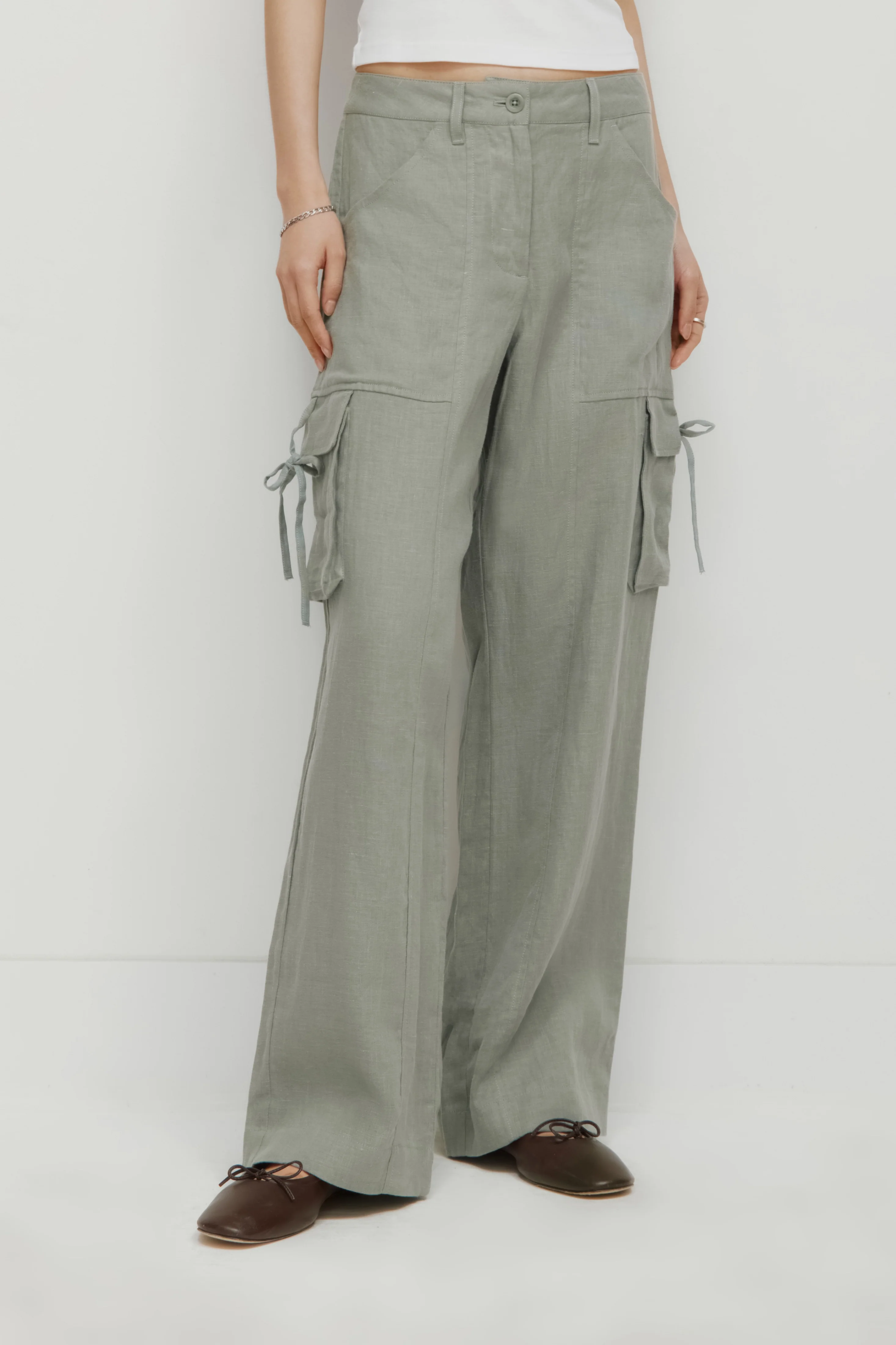Women's Sila Linen Tie Pant in Shadow - Image 3