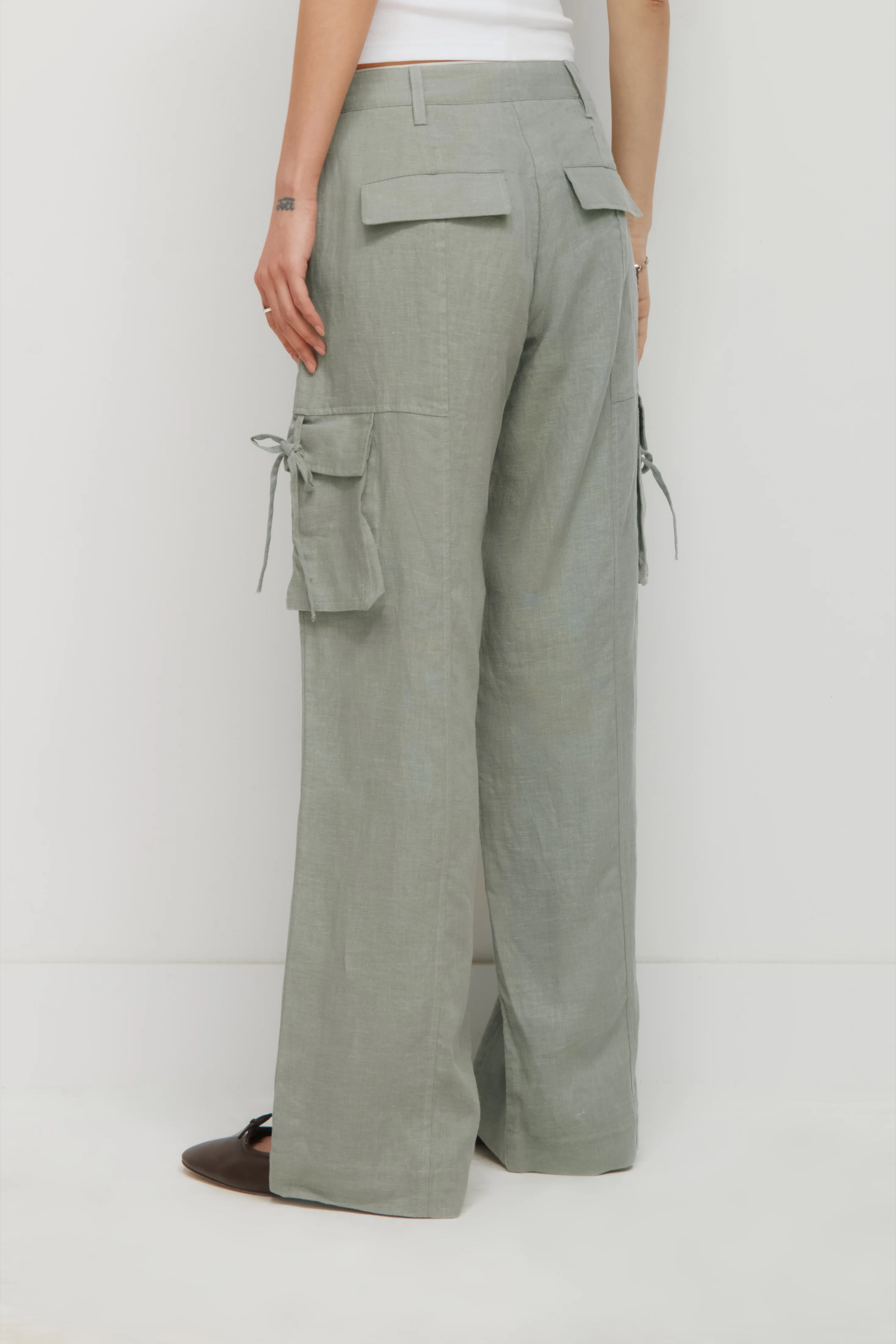 Women's Sila Linen Tie Pant in Shadow - Image 5