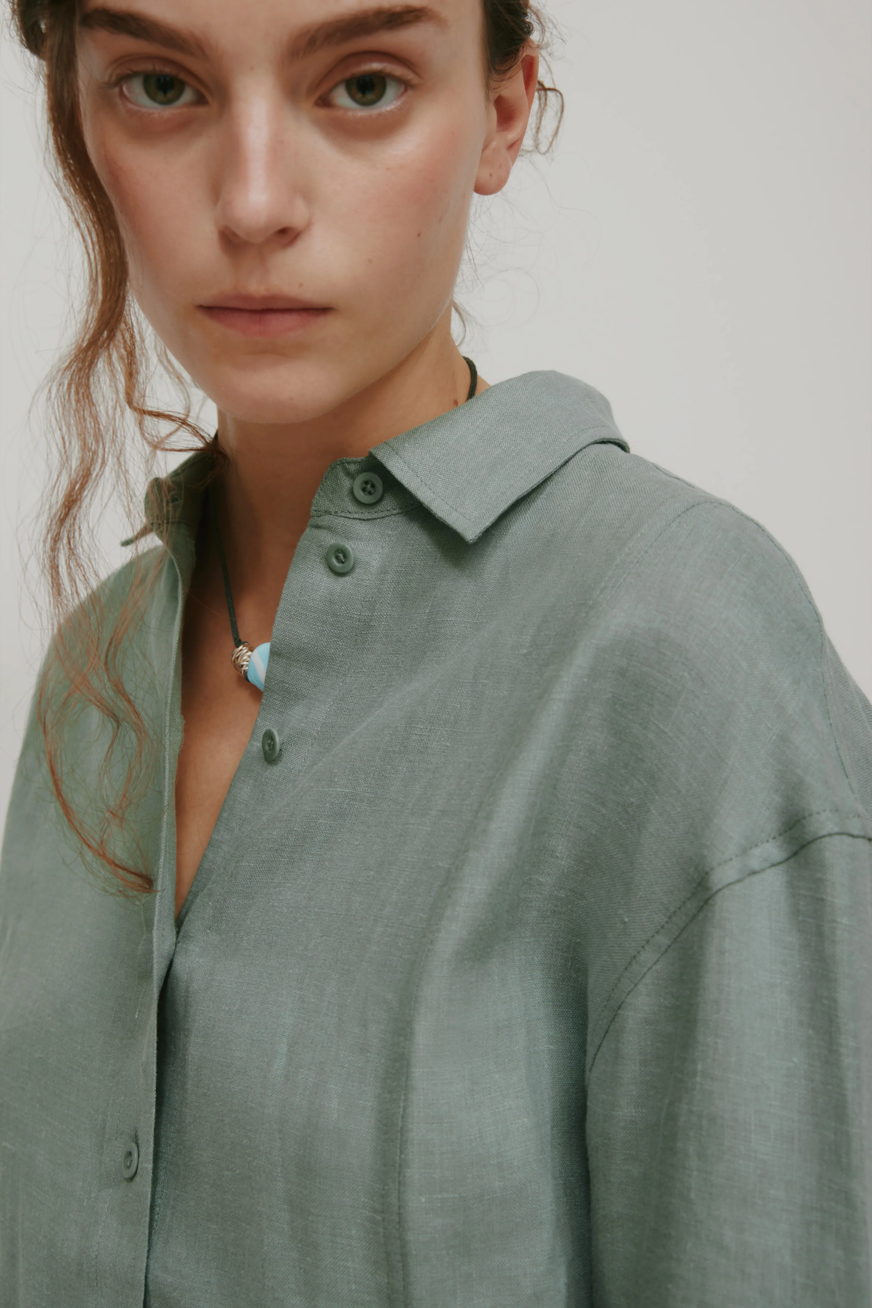 Women's Sila Linen Tie Shirt in Shadow - Image 5