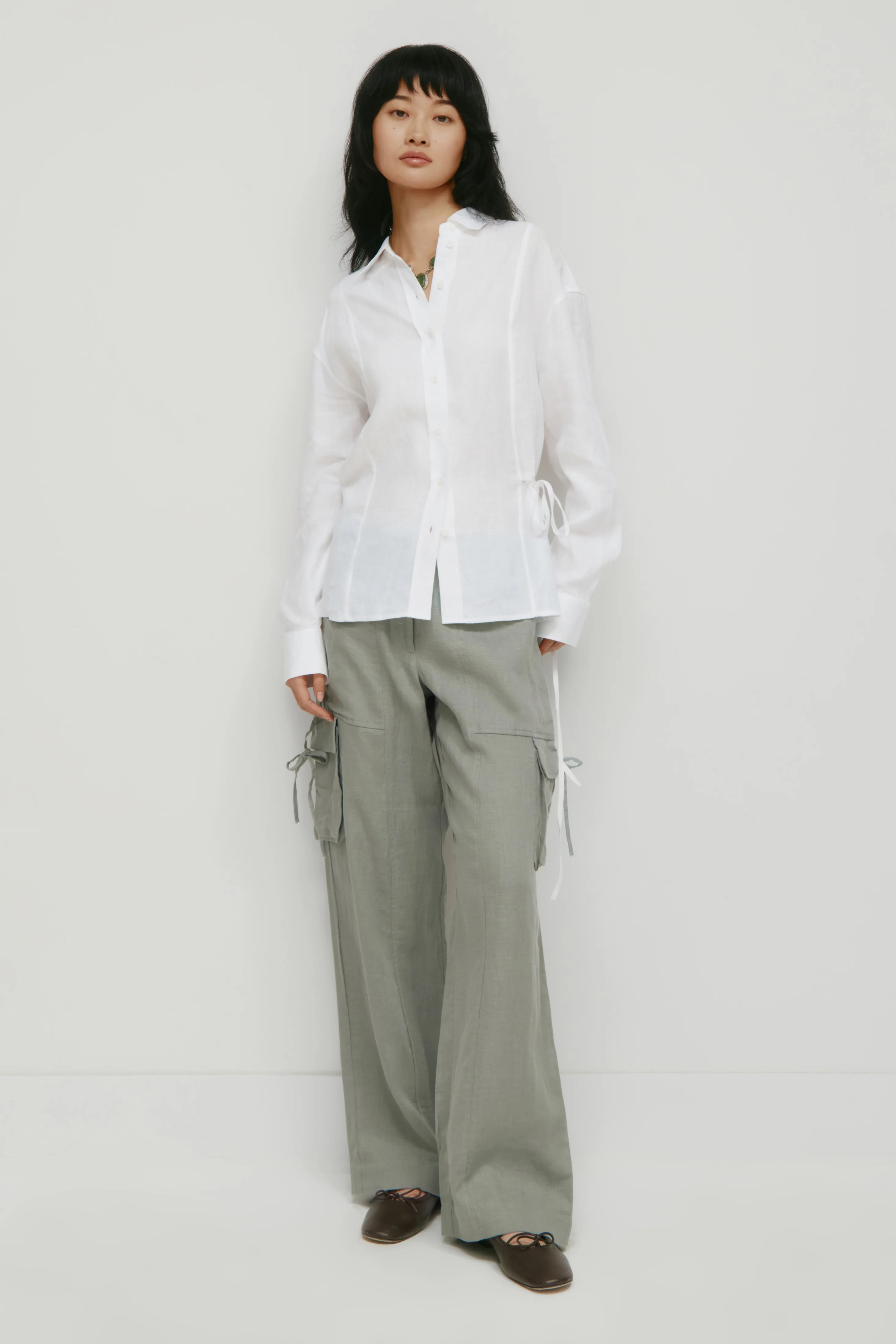 Women's Sila Linen Tie Shirt in White - Image 3
