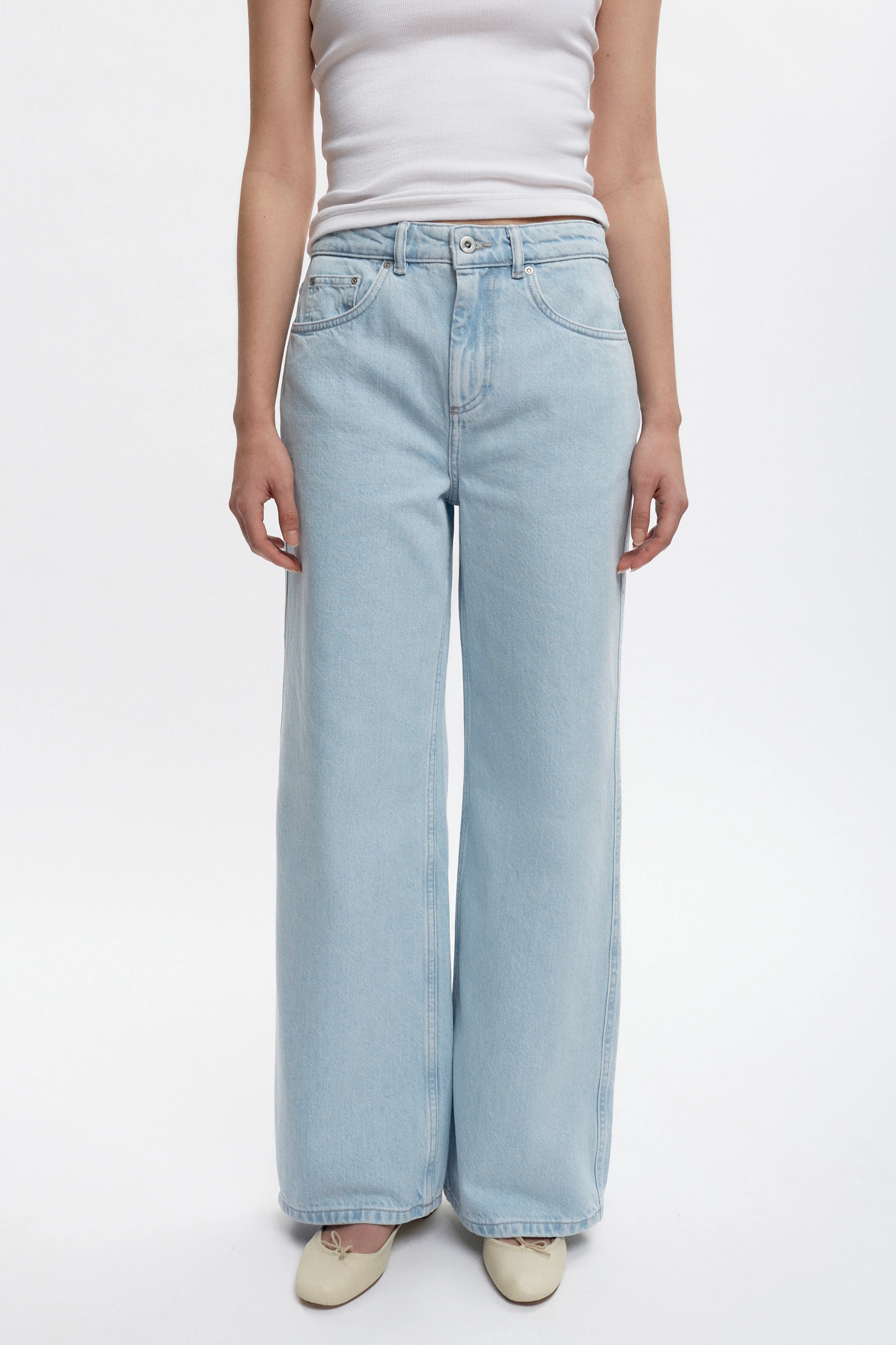 Women's Sinai Denim in Light Wash - Image 3