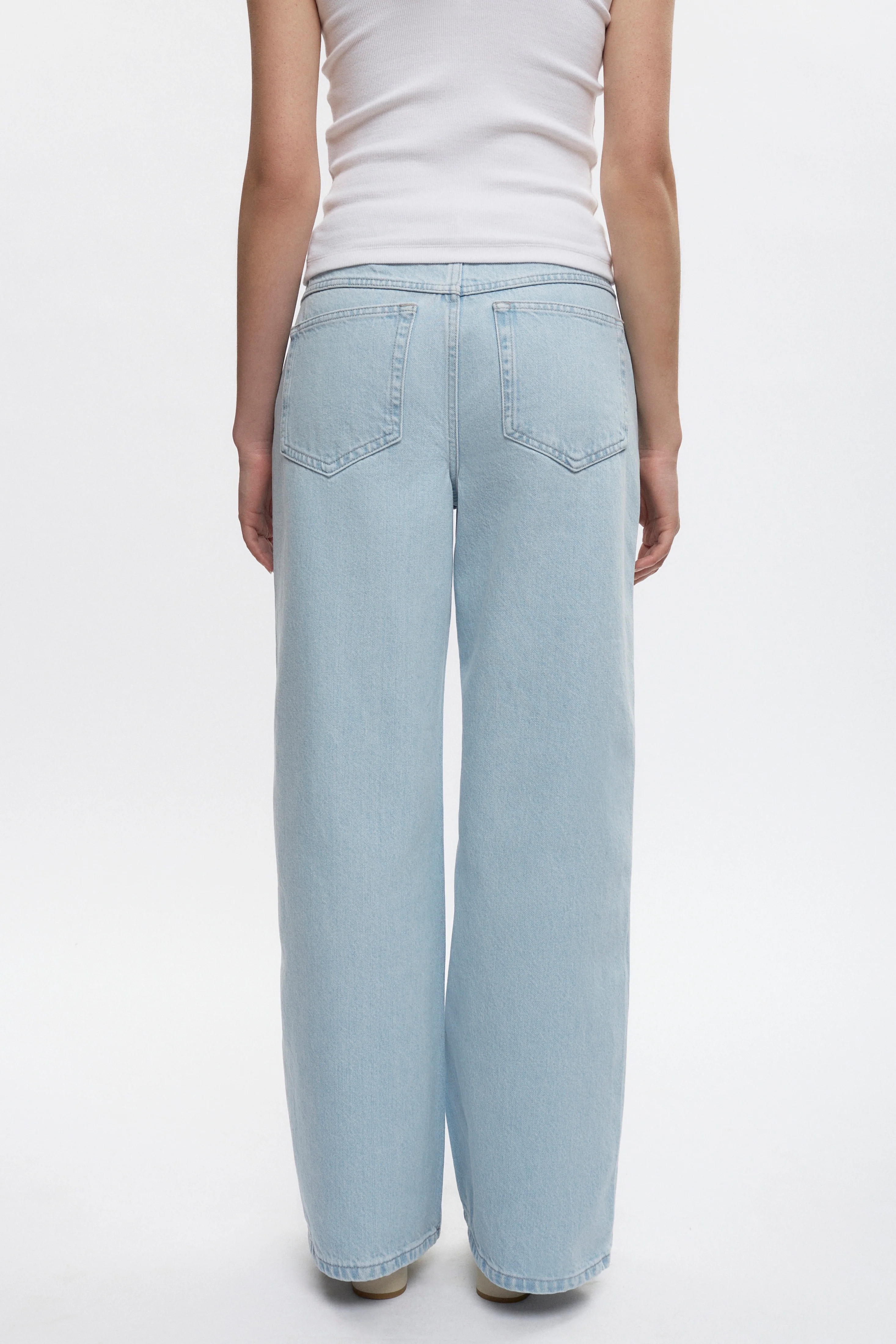 Women's Sinai Denim in Light Wash - Image 4
