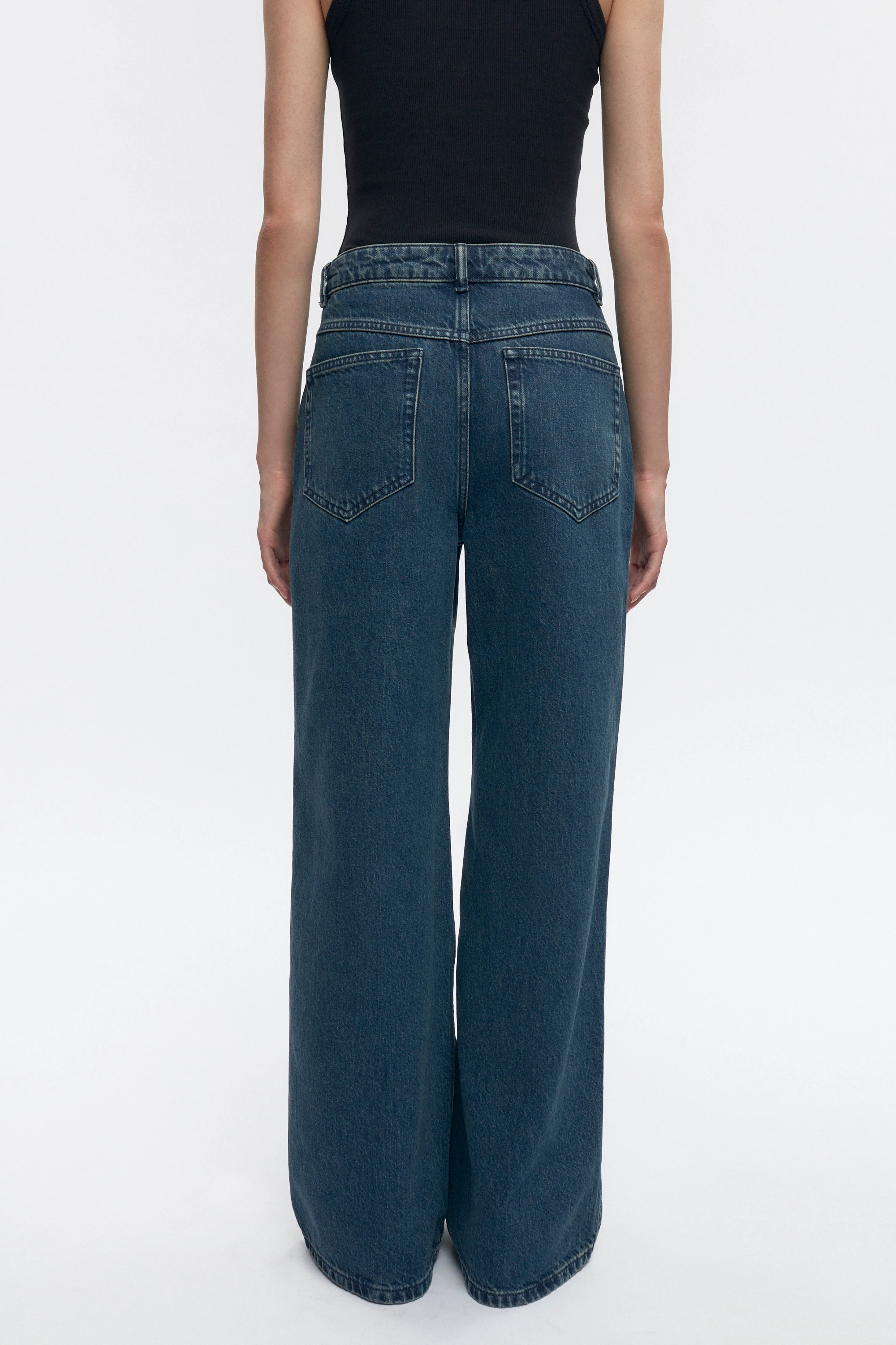 Women's Sinai Denim in Mid Wash - Image 4