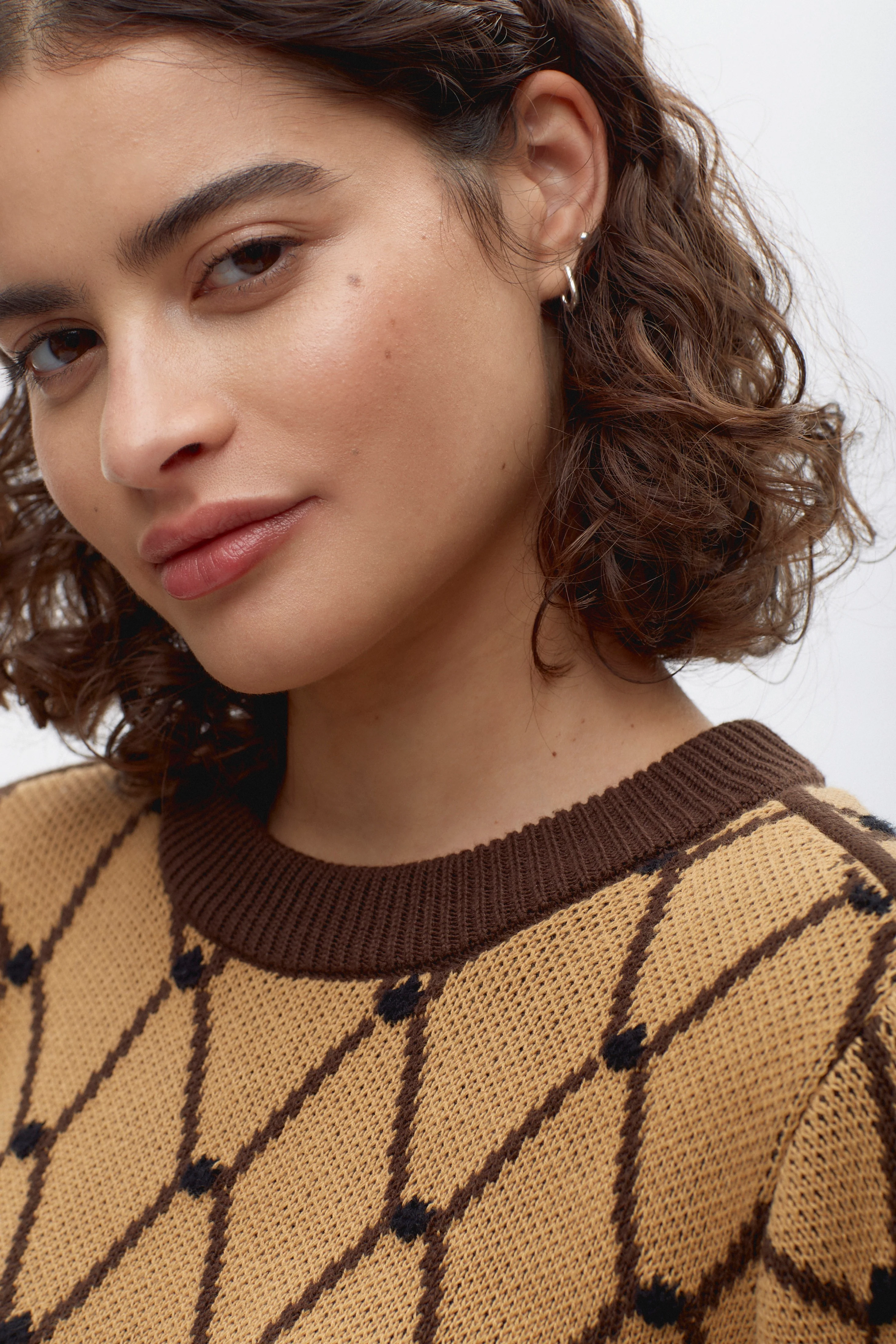 Women's Soad Sweater in Camel/Carafe/Black - Image 4