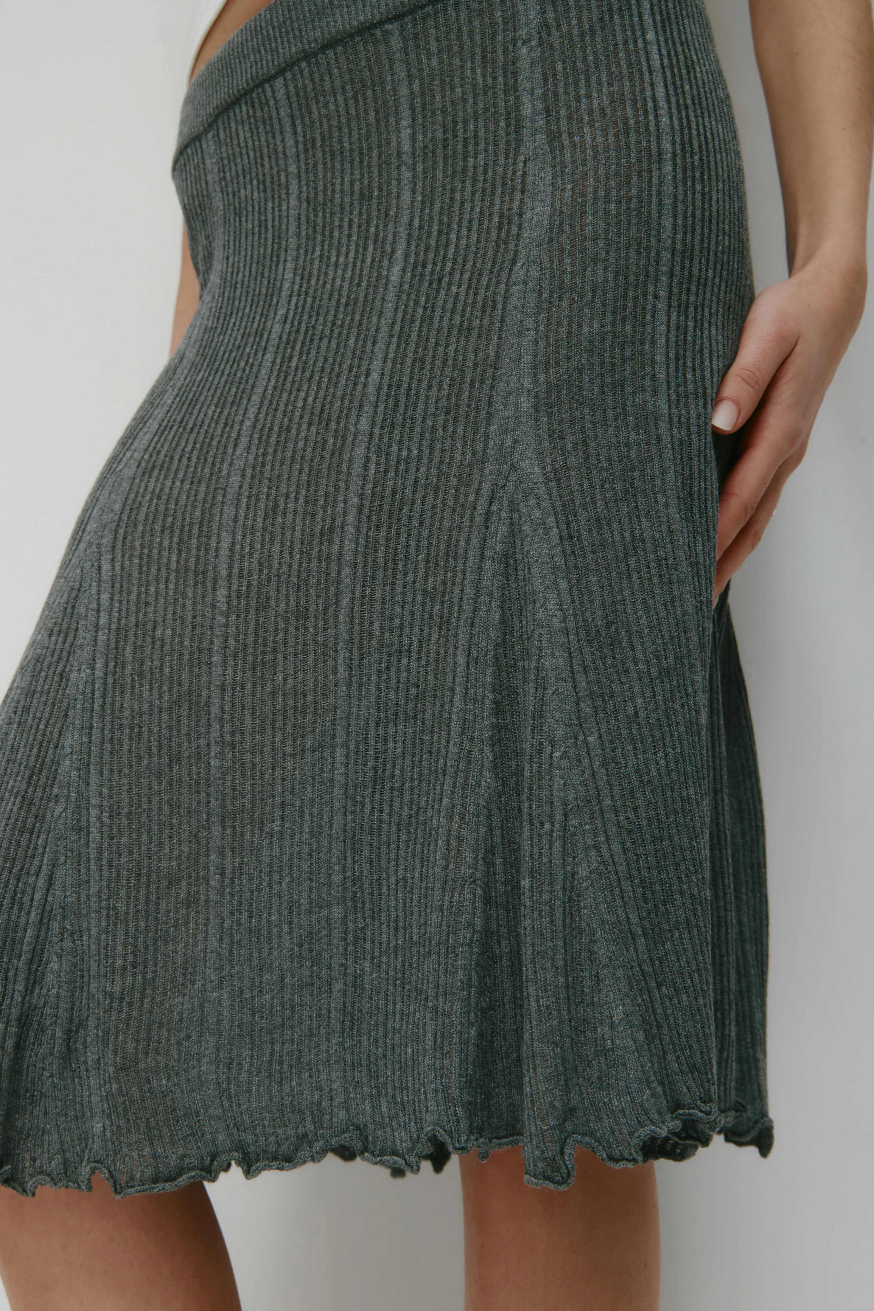 Women's Solis Ribbed Knit Skirt in Charcoal Mix - Image 5