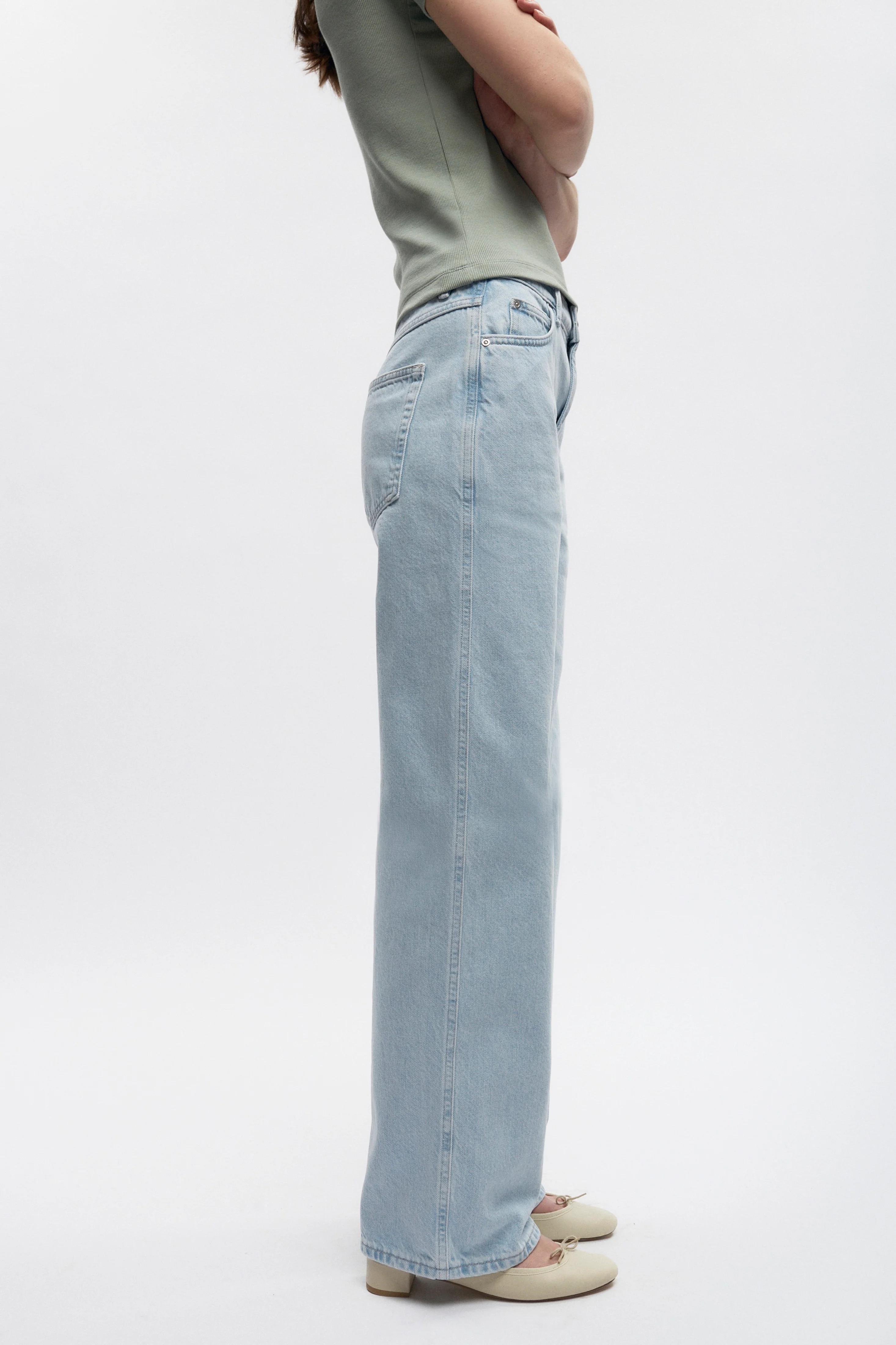 Women's Taba Denim in Light Wash - Image 4
