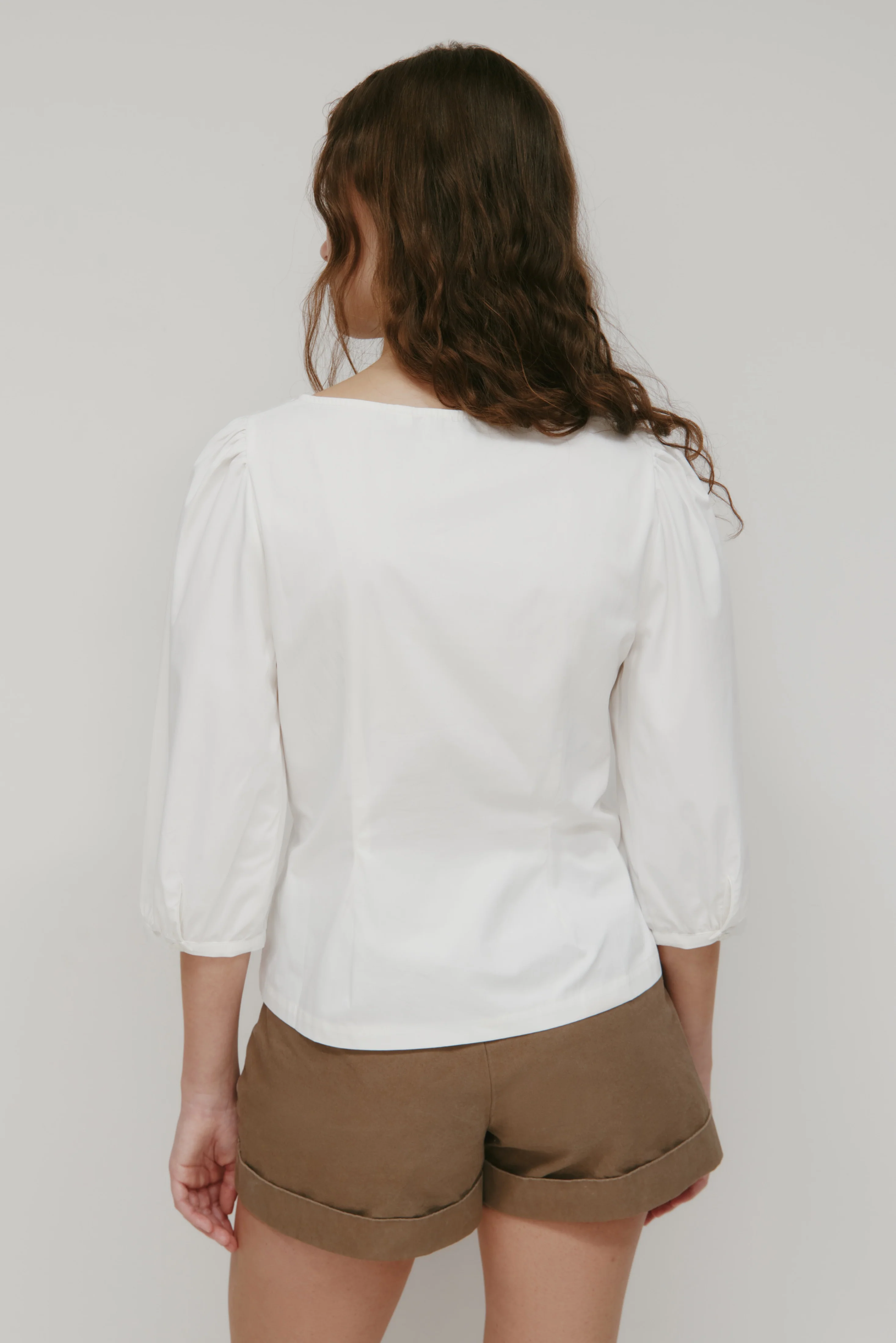 Women's Tara Poplin Blouse in White - Image 4
