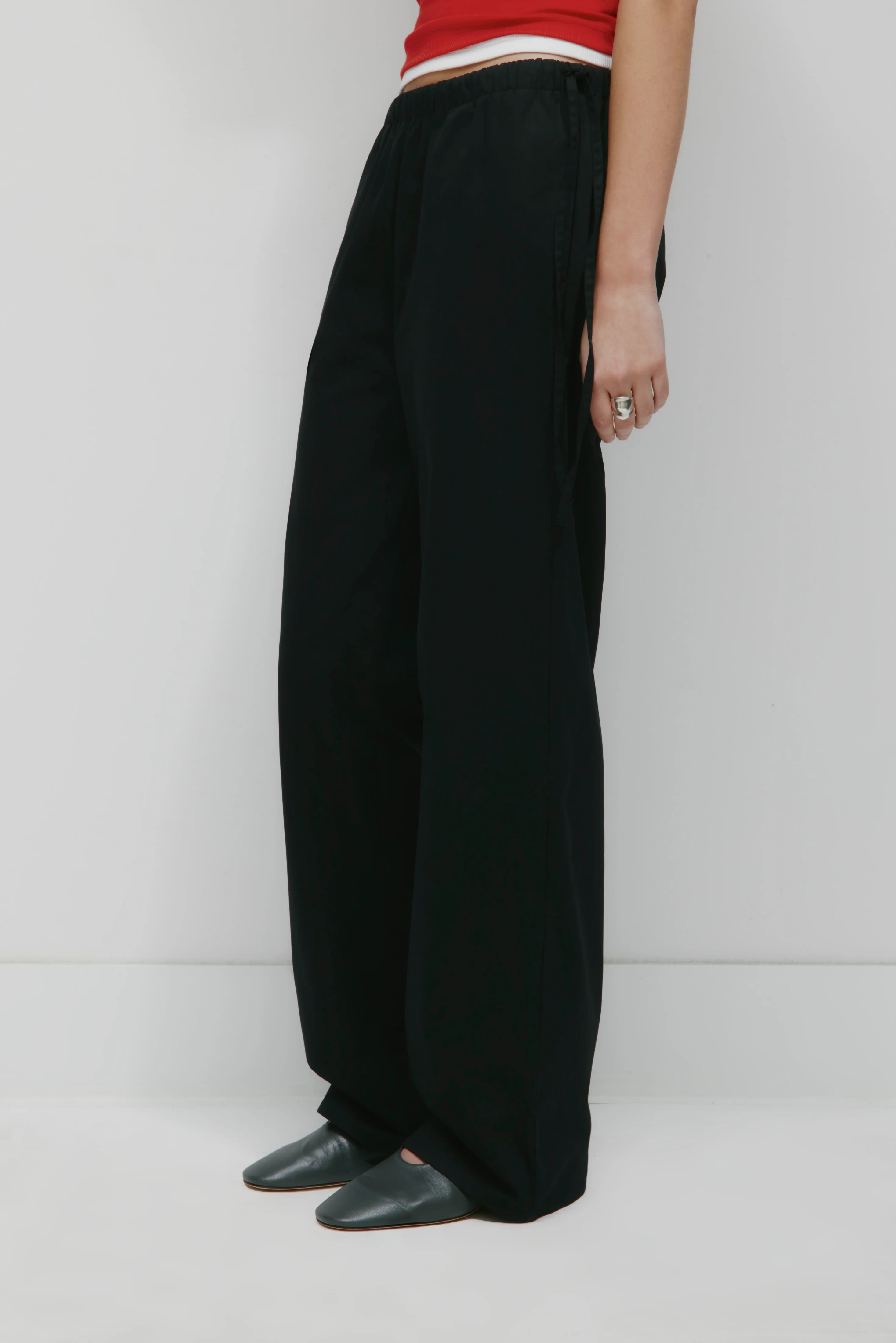 Women's Tara Poplin Pant in Black - Image 4